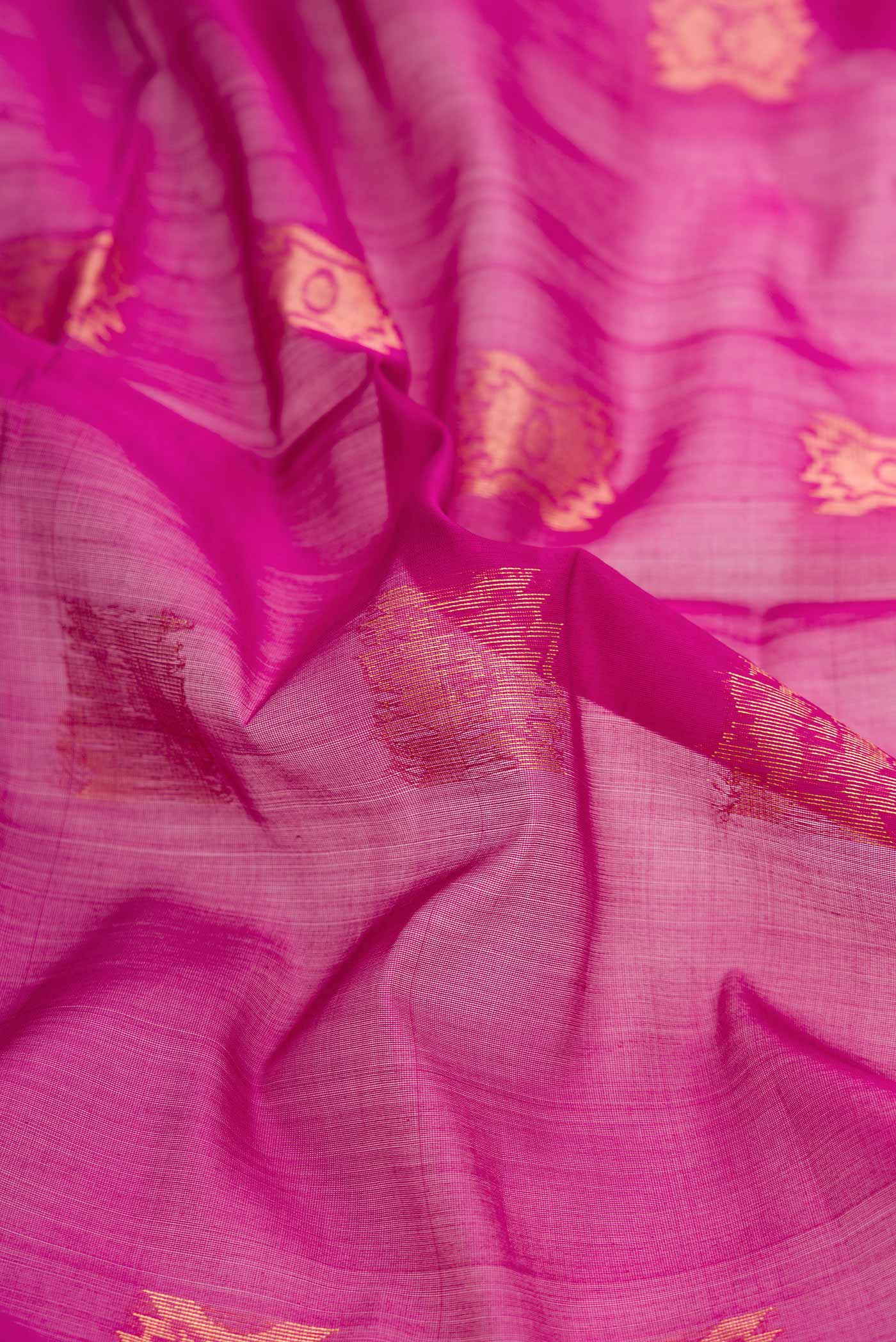 Magenta Dual Tone Silk Cotton Saree - Image 2