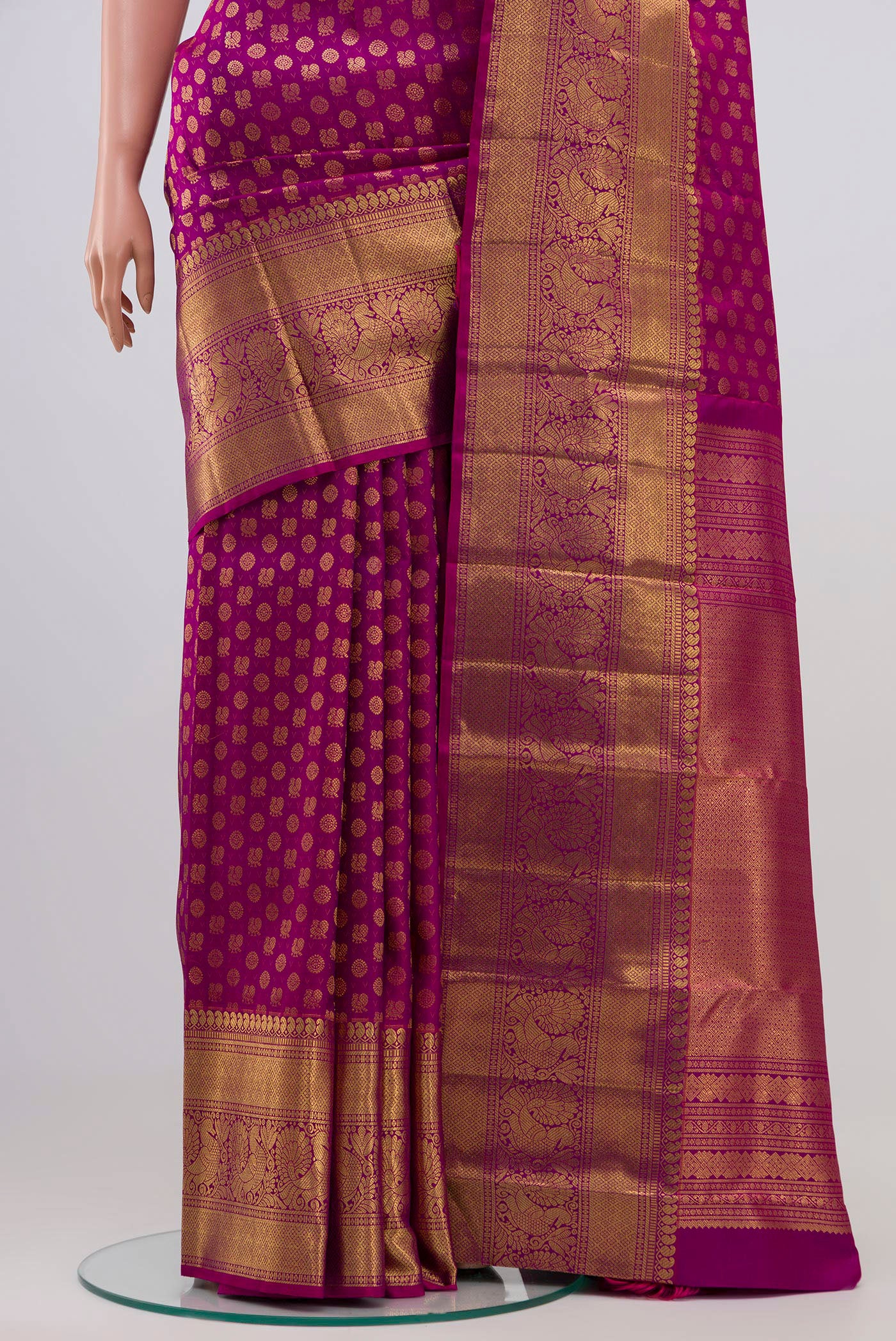 Magenta Kanchipuram Silk Saree - Image 3