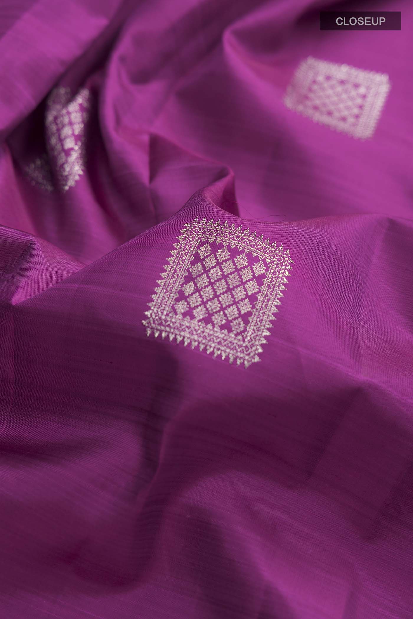Magenta Kanjivaram Silk Saree - Image 2