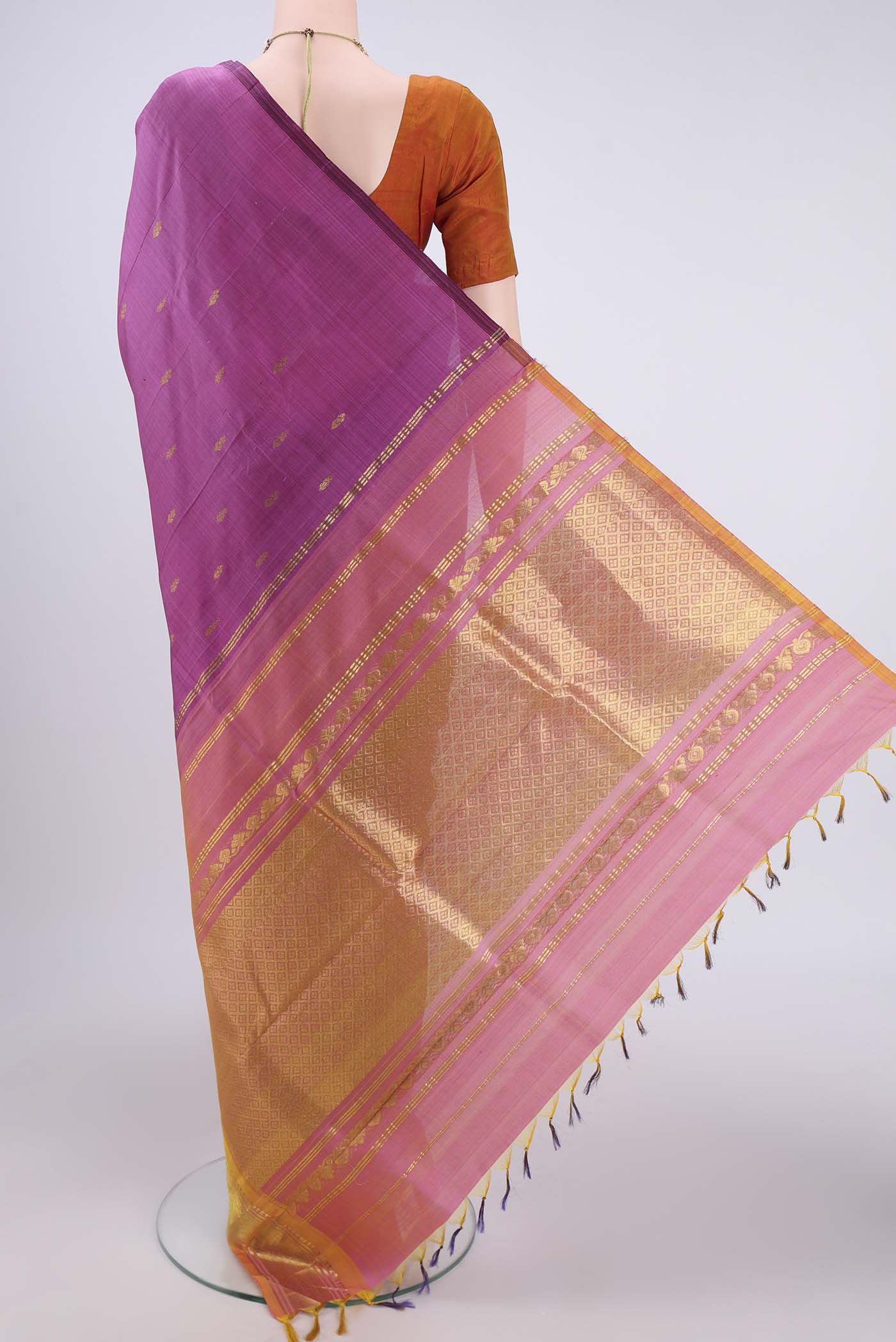 Magenta Kanjivaram Silk Saree - Image 3