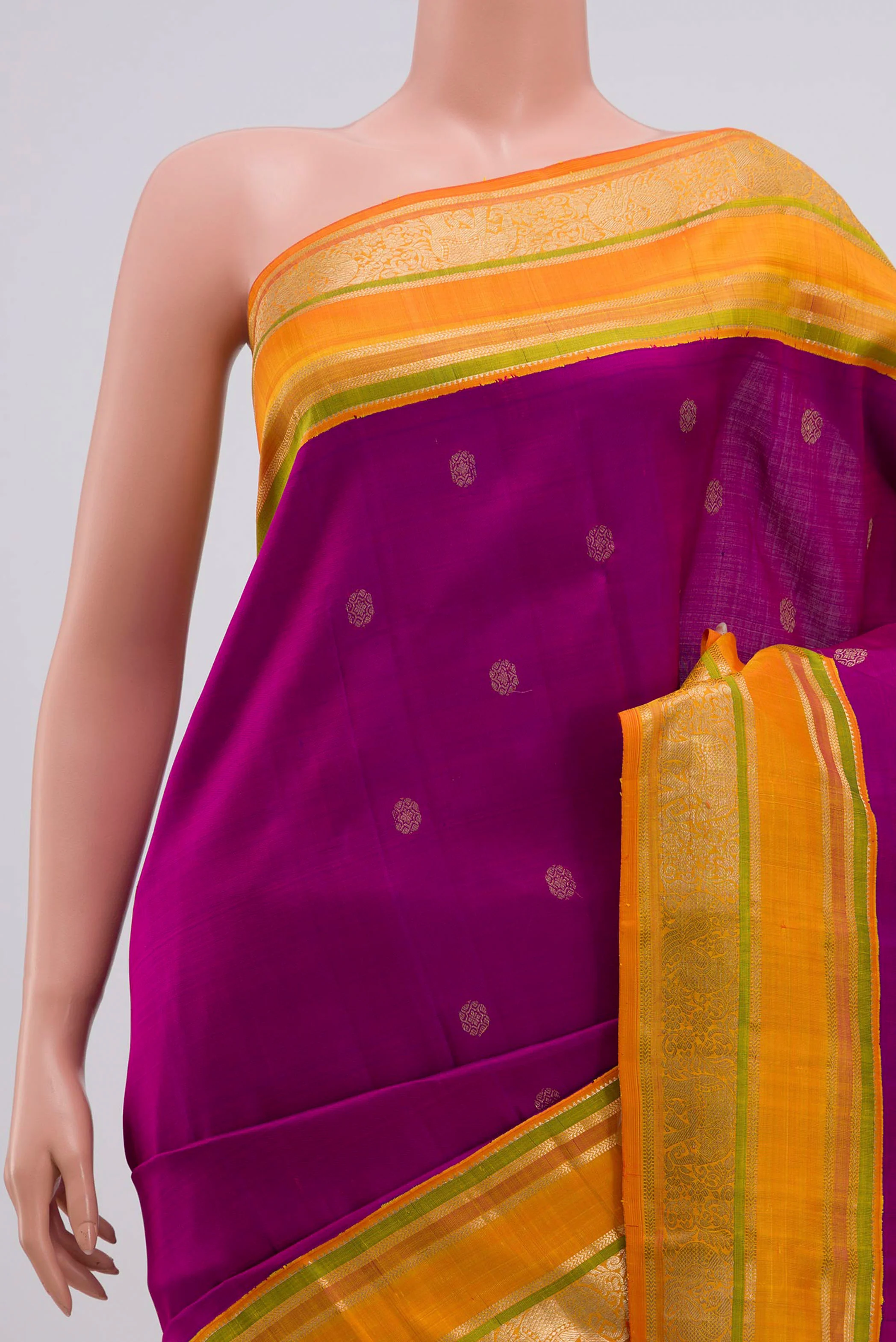 Magenta Kanjivaram Silk Saree - Image 2