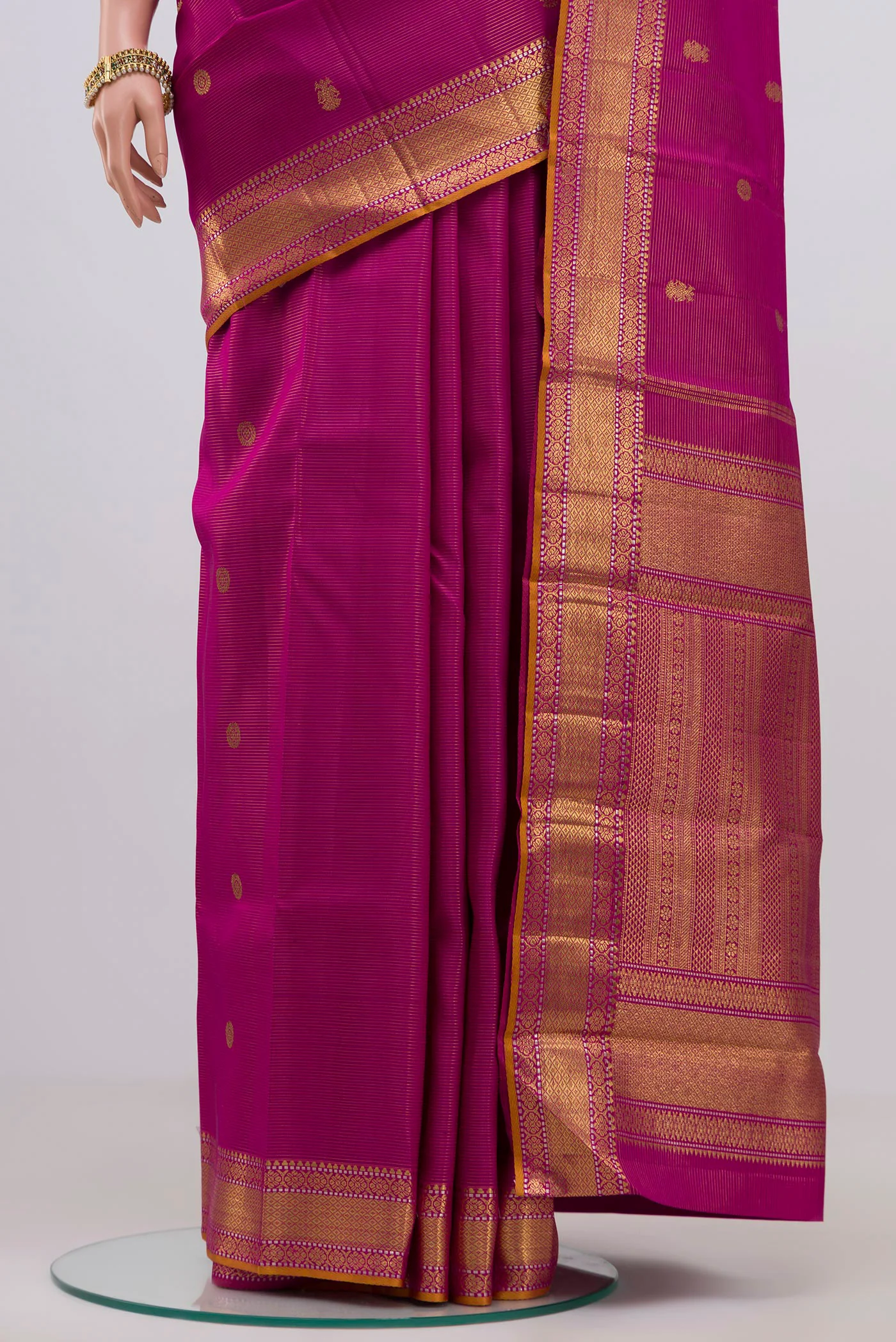 Magenta Kanjivaram Silk Saree - Image 3