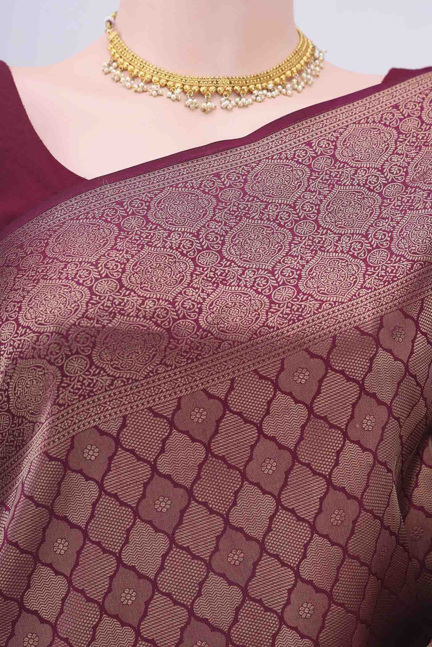 Magenta Soft Silk Saree - Image 2