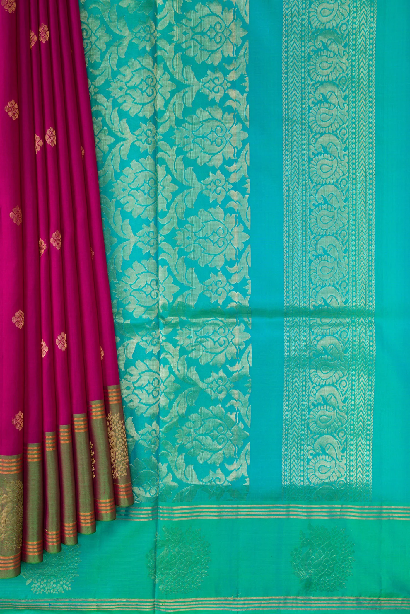Magenta Soft Silk Saree - Image 4