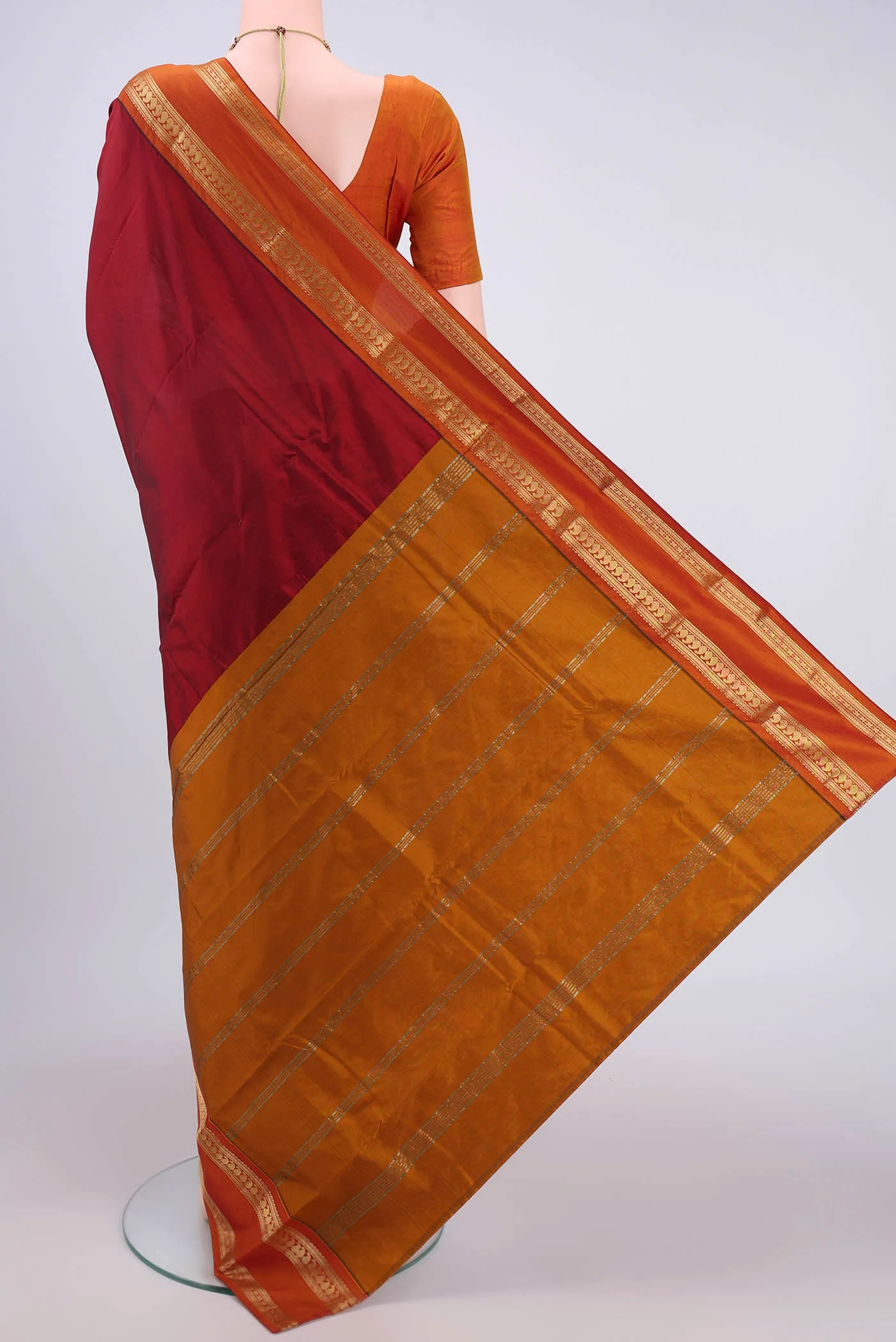 Maroon Bangalore Silk Saree - Image 3