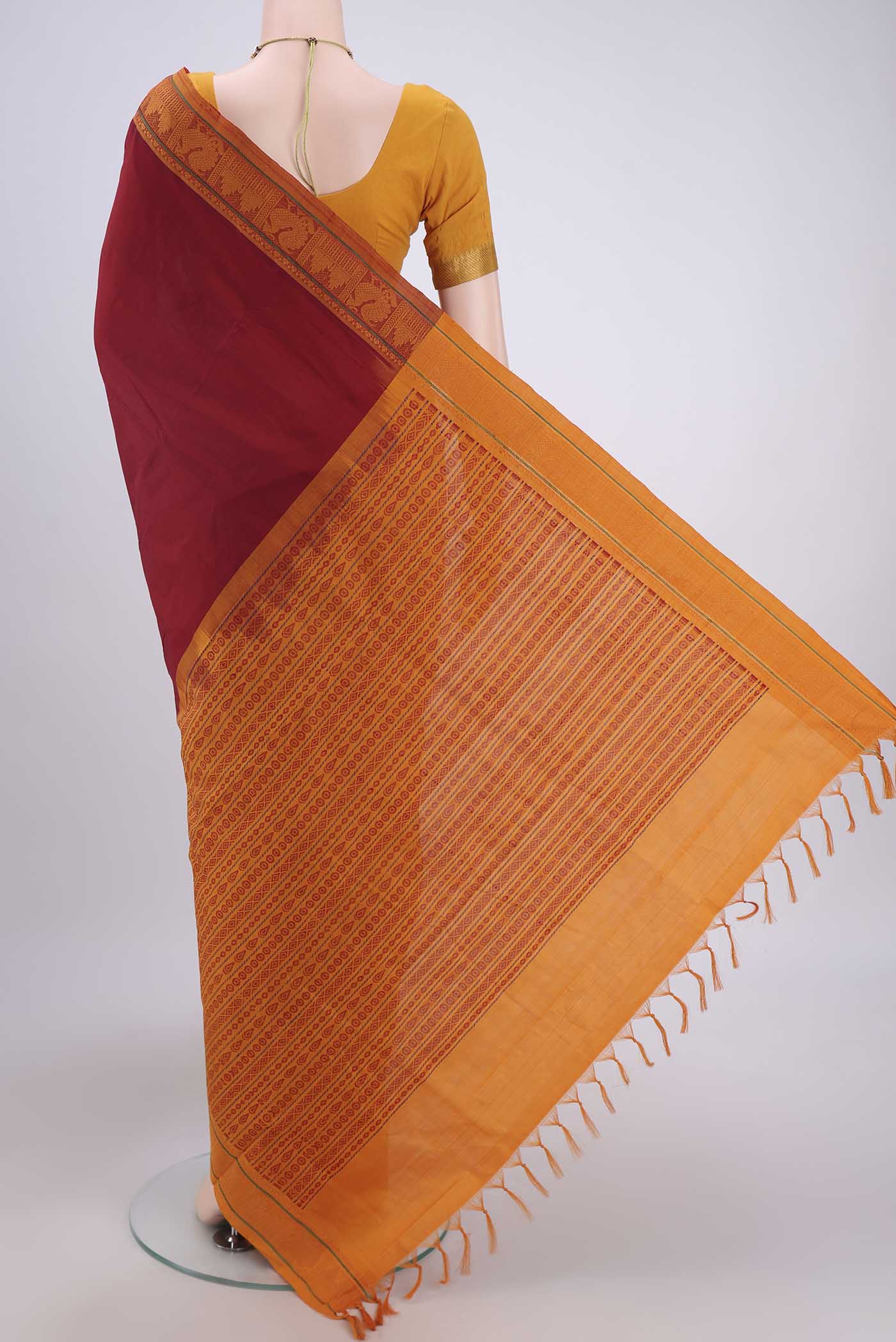 Maroon Blended Poly Cotton Saree - Image 3