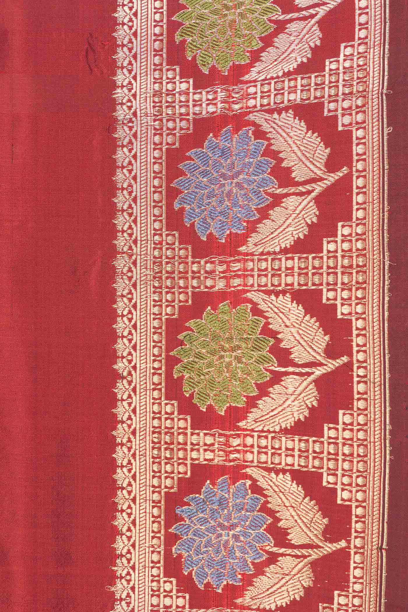 Maroon Banarasi Silk Saree - Image 3