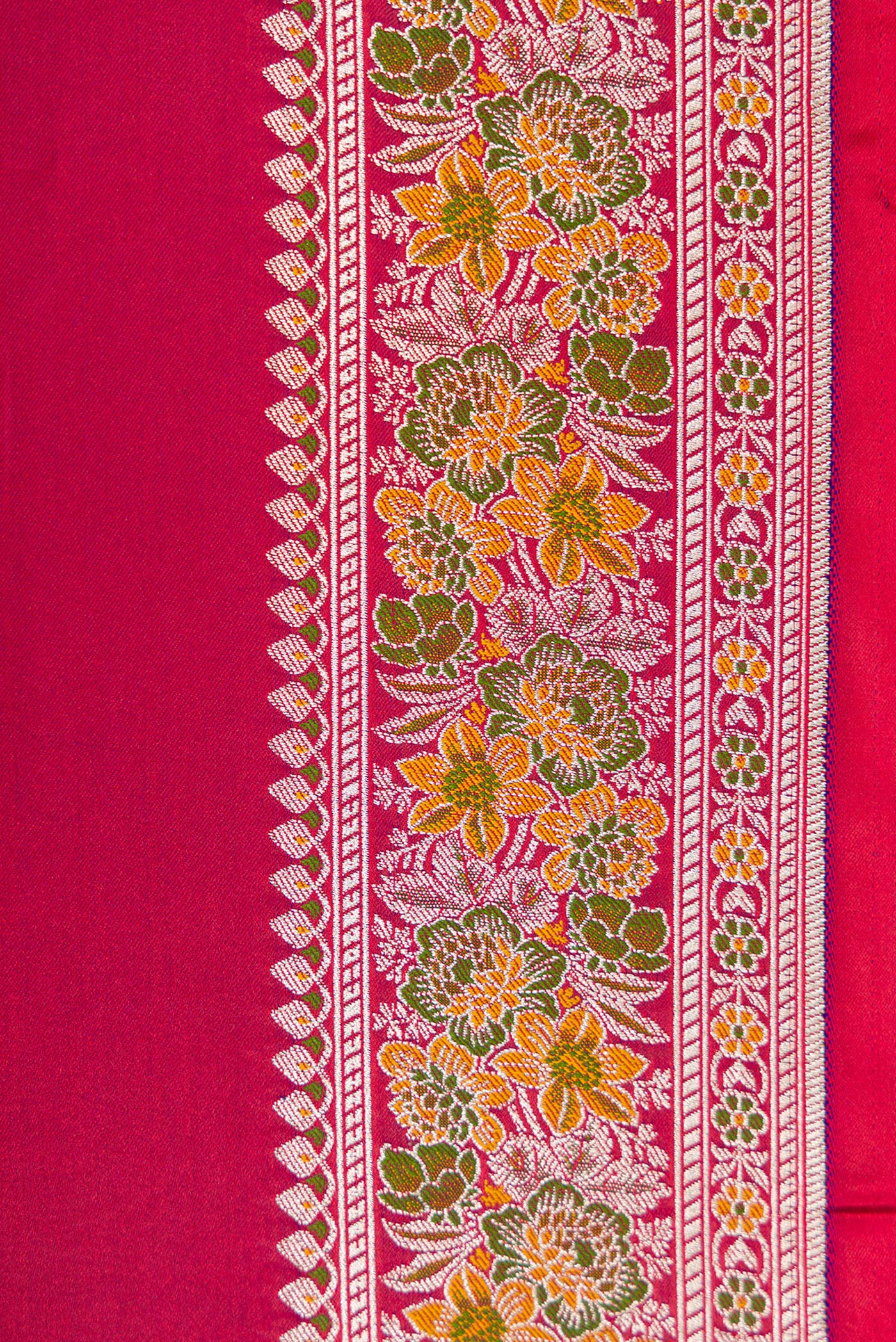 Magenta Dual Tone Blended Banarasi Silk Saree - Image 3