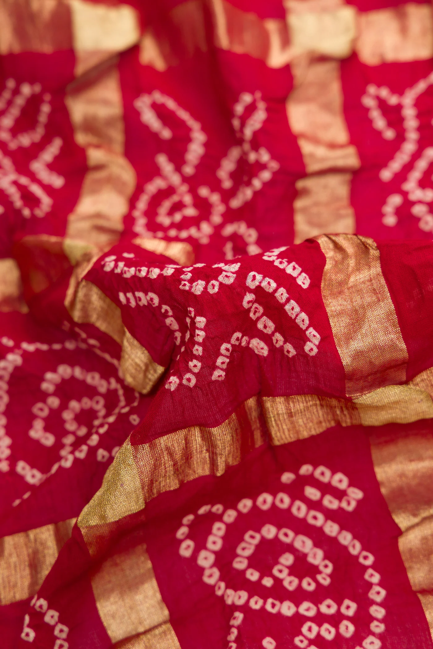 Maroon Bandhani Silk Saree - Image 2