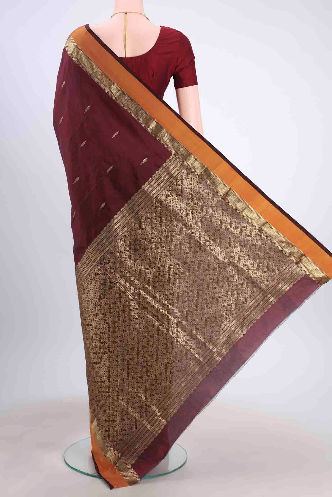 Maroon Dual Tone Blended Bangalore Silk Saree - Image 3
