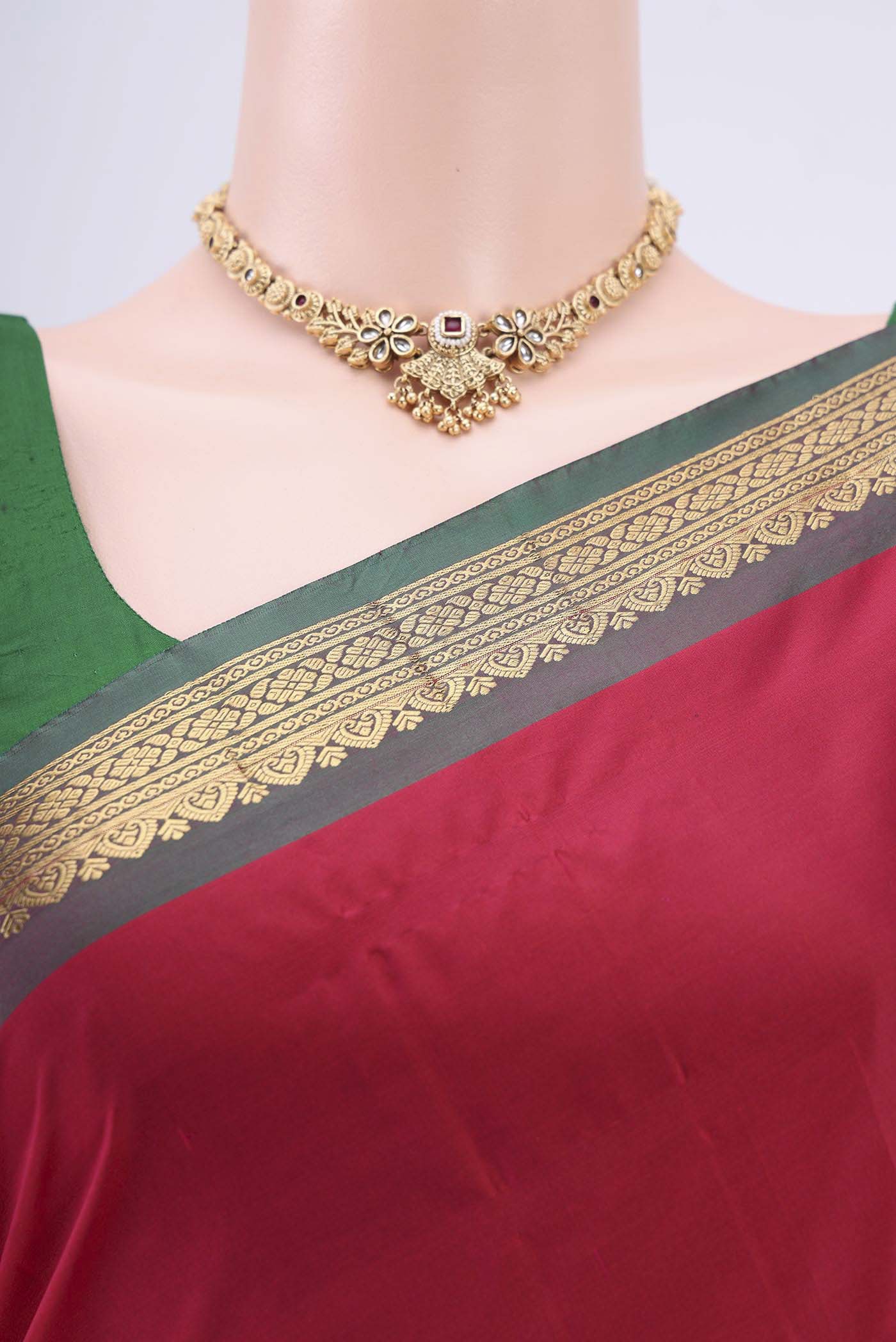 Deep Red Blended Bangalore Silk Saree - Image 2
