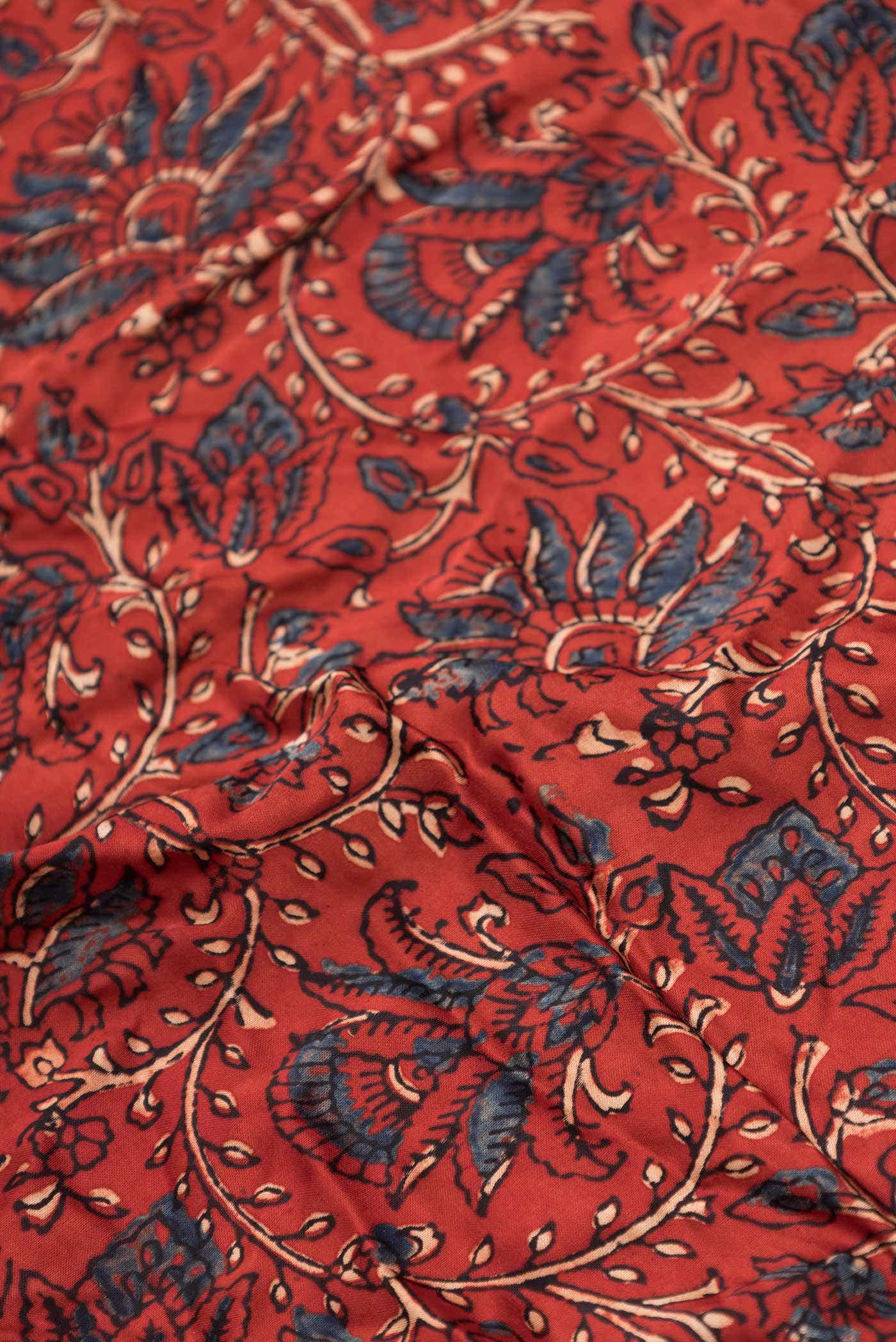 Maroon Dual Tone Blended Mysore Crepe Saree - Image 2