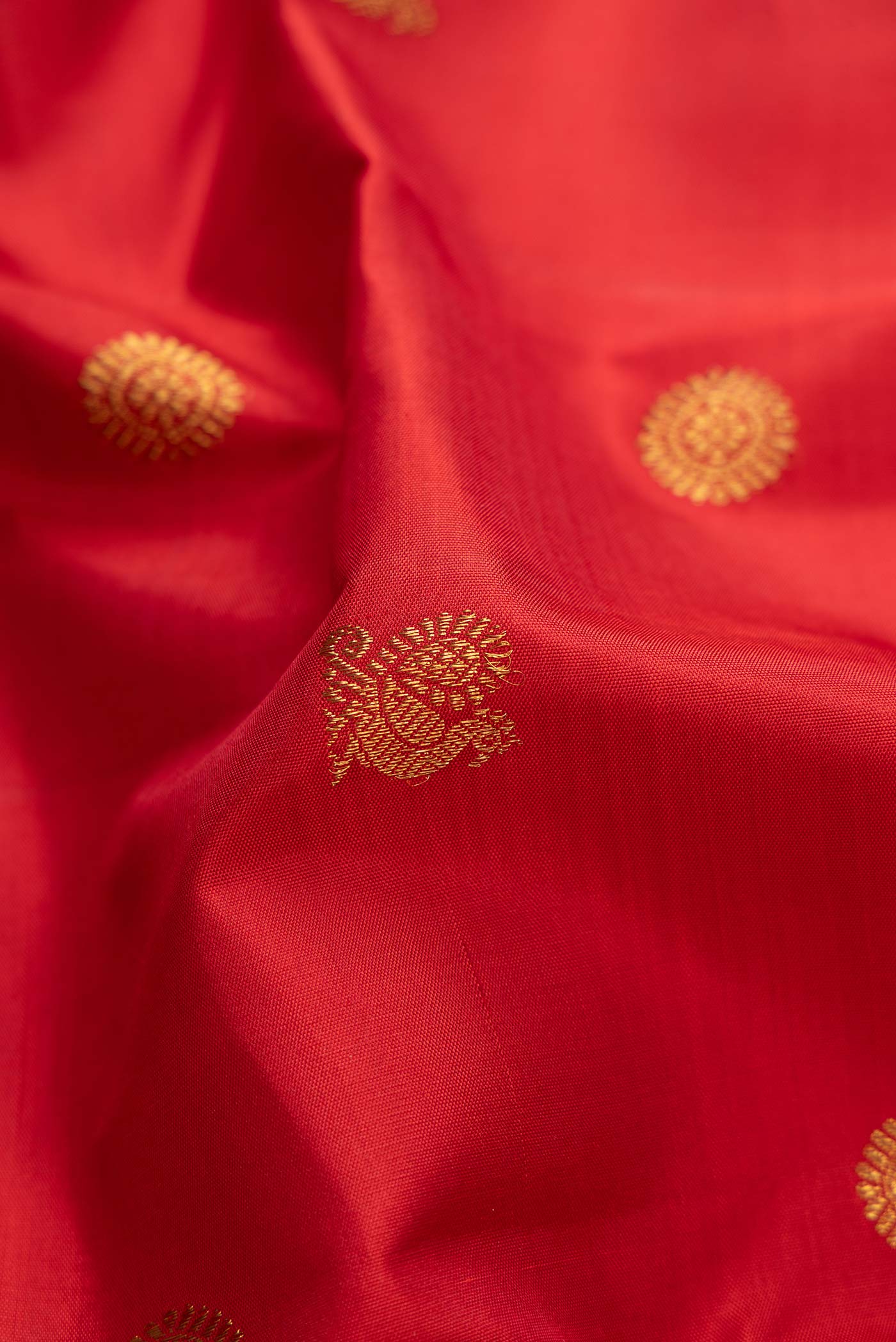 Maroon Dual Tone Kanjivaram Silk Saree - Image 2