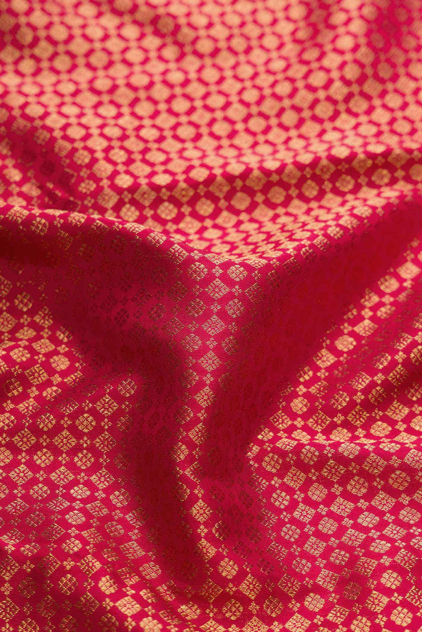 Pure Silk Pure Zari Maroon Dual Tone Kanjivaram Saree - Image 3