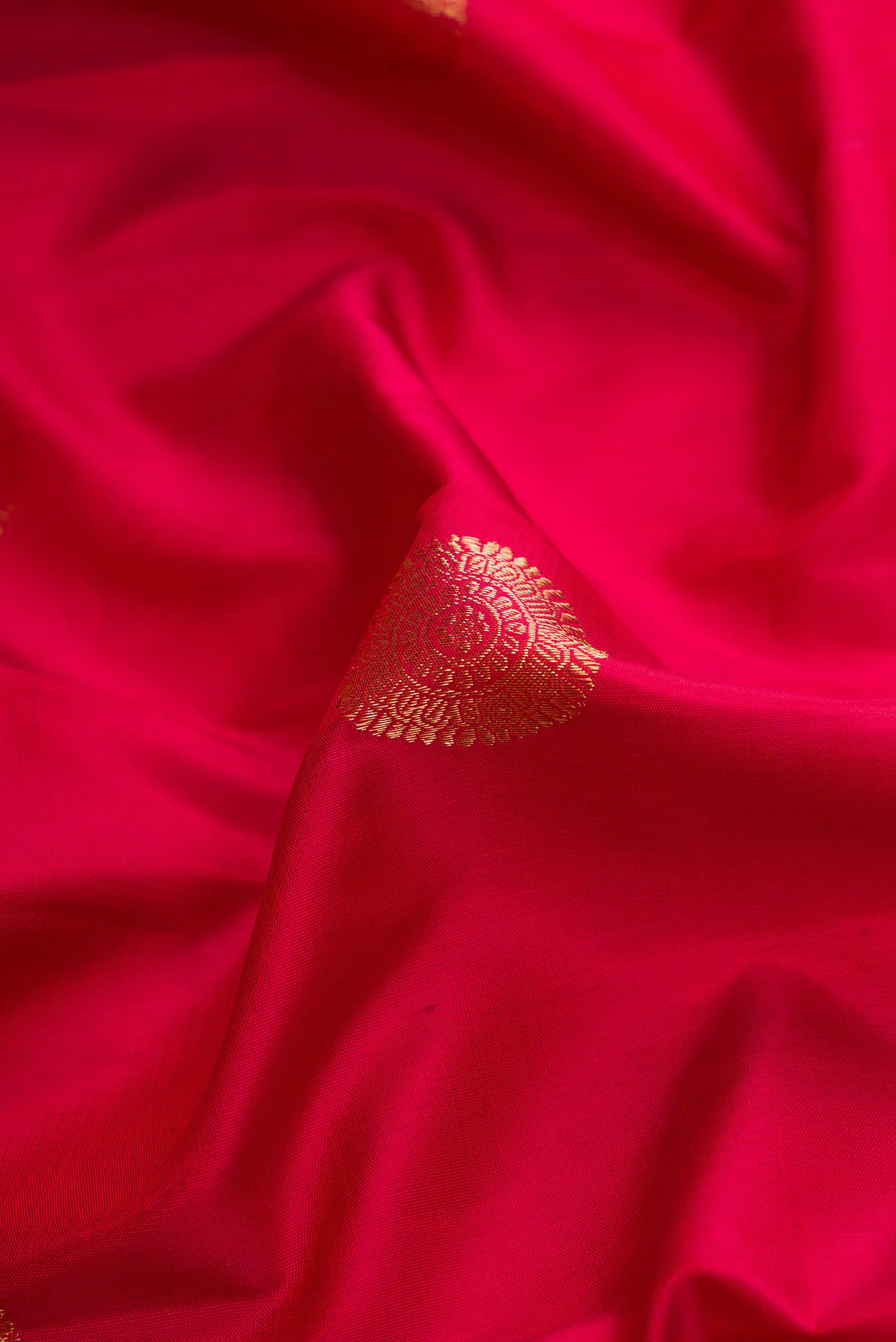 Dark Pink Kanjivaram Silk Saree - Image 2