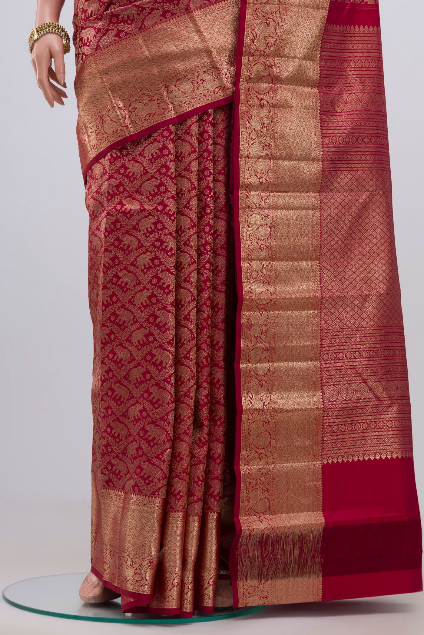 Maroon Kanchipuram Silk Saree - Image 3