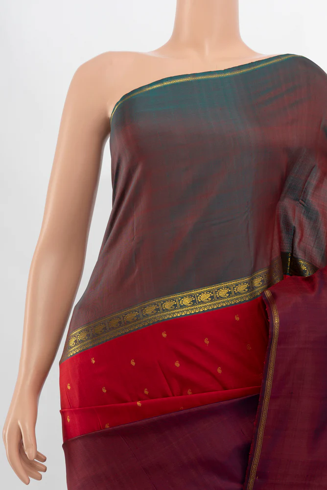 Pure Silk Pure Zari Red Kanjivaram Saree - Image 2