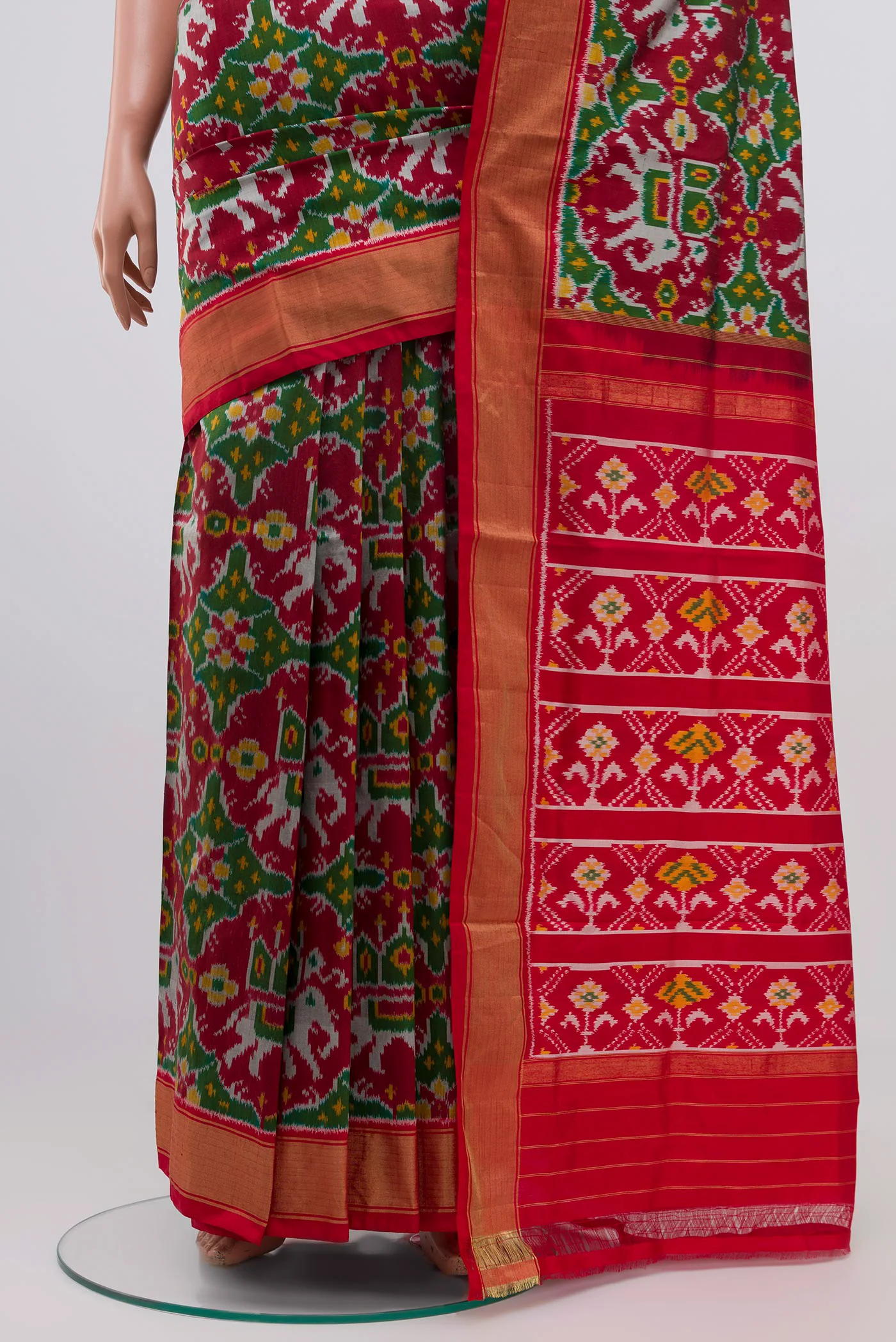 Green Pochampally Silk Saree - Image 3