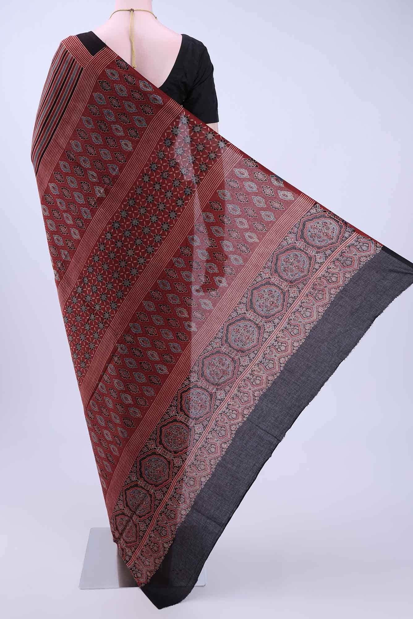 Maroon Printed Cotton Saree - Image 2