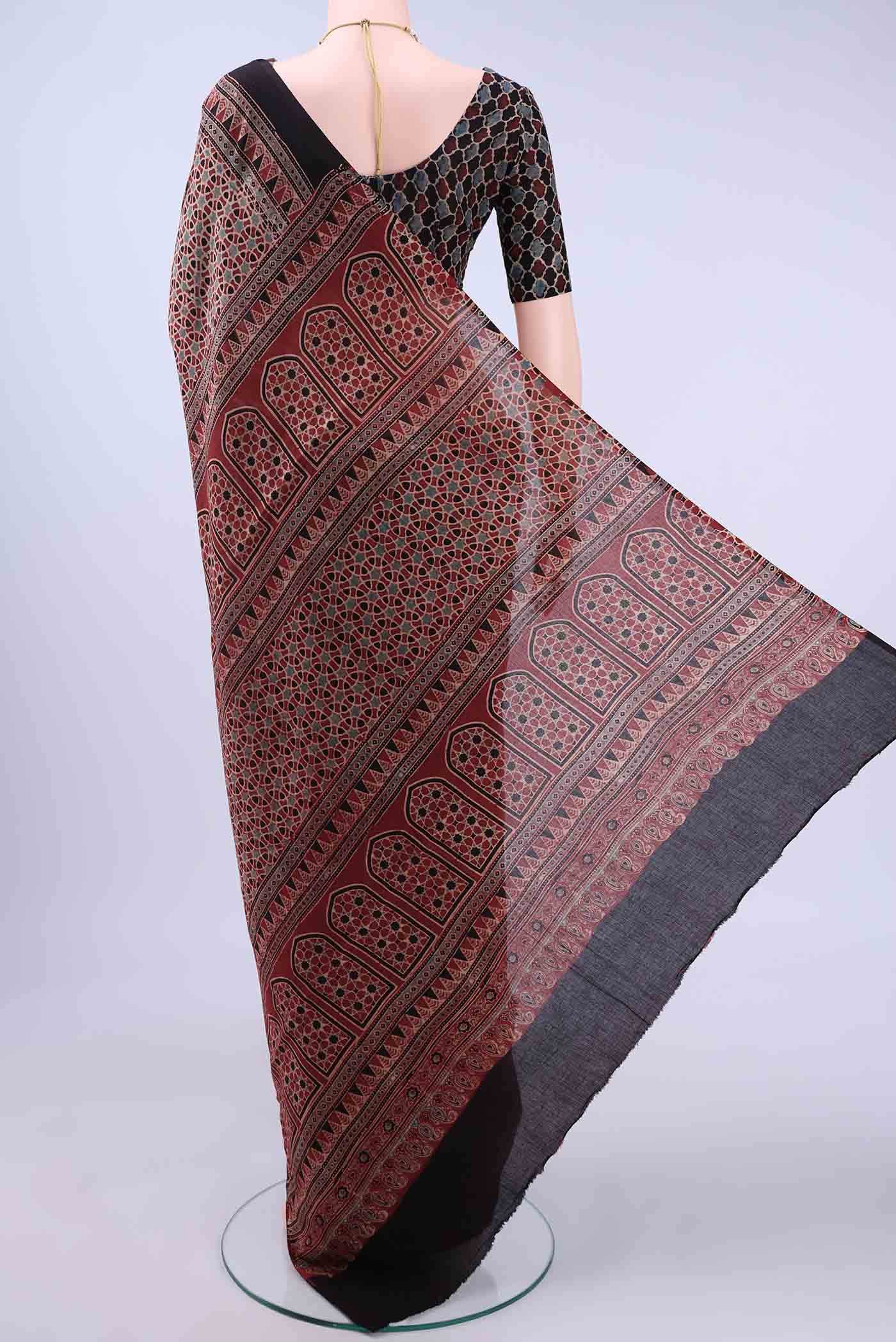 Maroon Printed Cotton Saree - Image 2