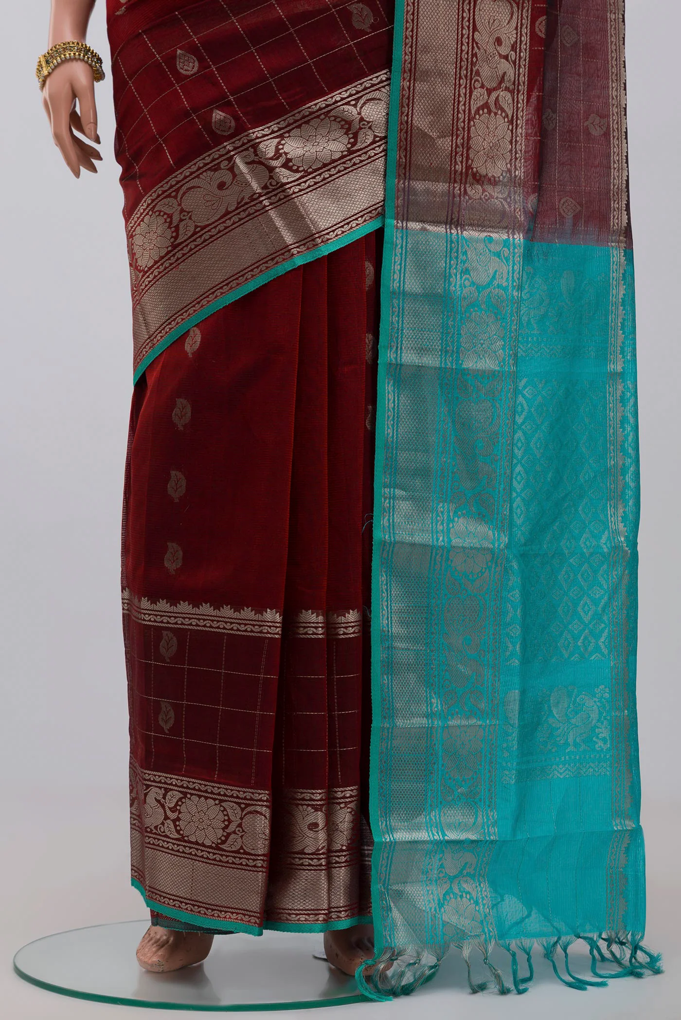 Maroon Silk Cotton Saree - Image 3