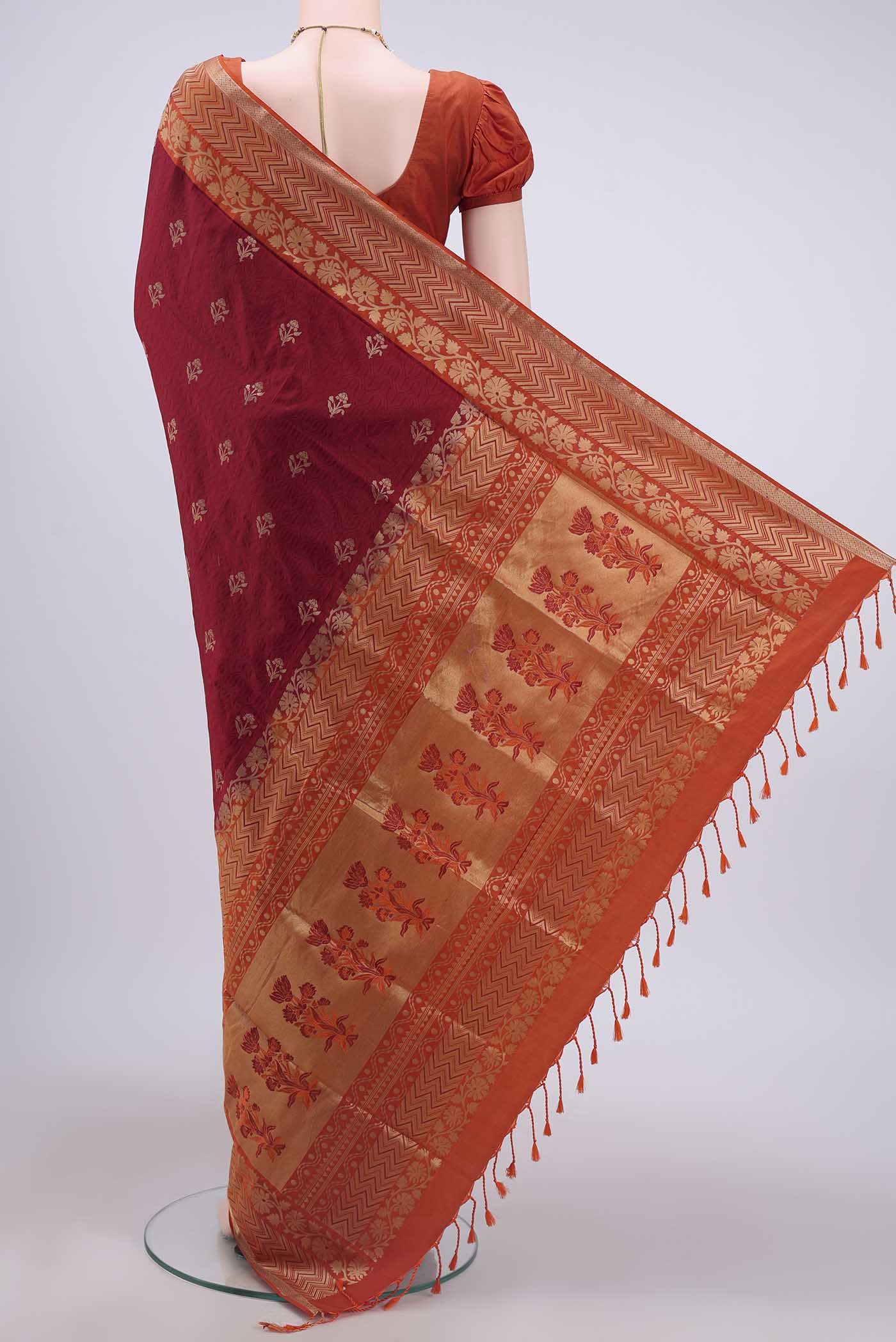 Maroon Soft Silk Saree - Image 3