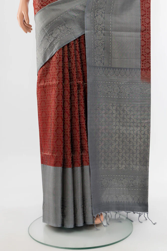 Maroon Soft Silk Saree - Image 3