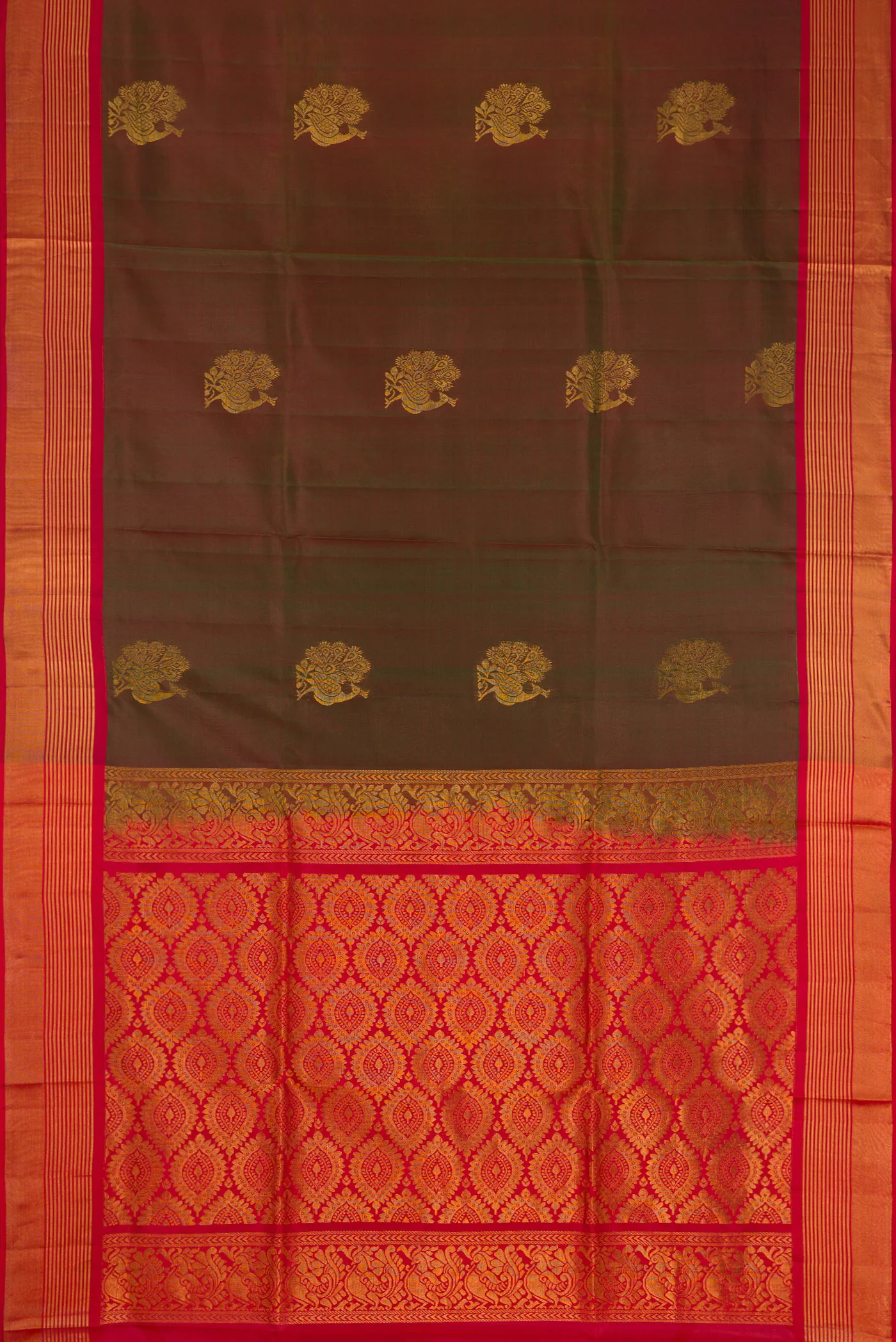 Maroon with Green Color Soft Silk Saree - Image 6
