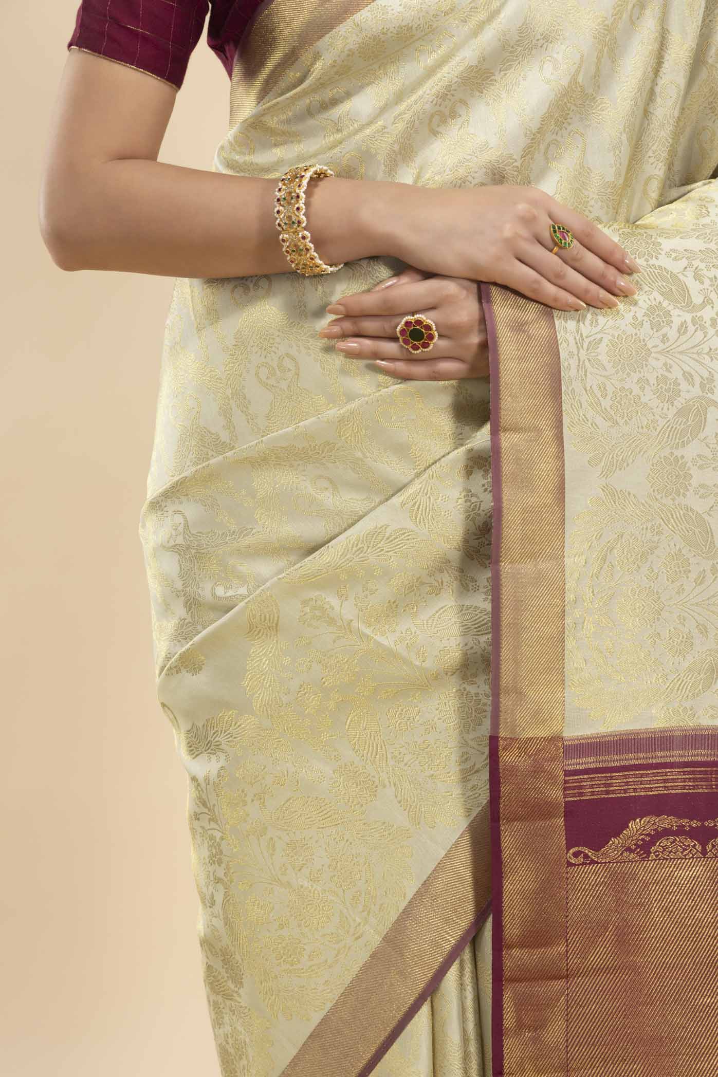 Mayilkan-Cream Kanchipuram Silk Saree - Image 5
