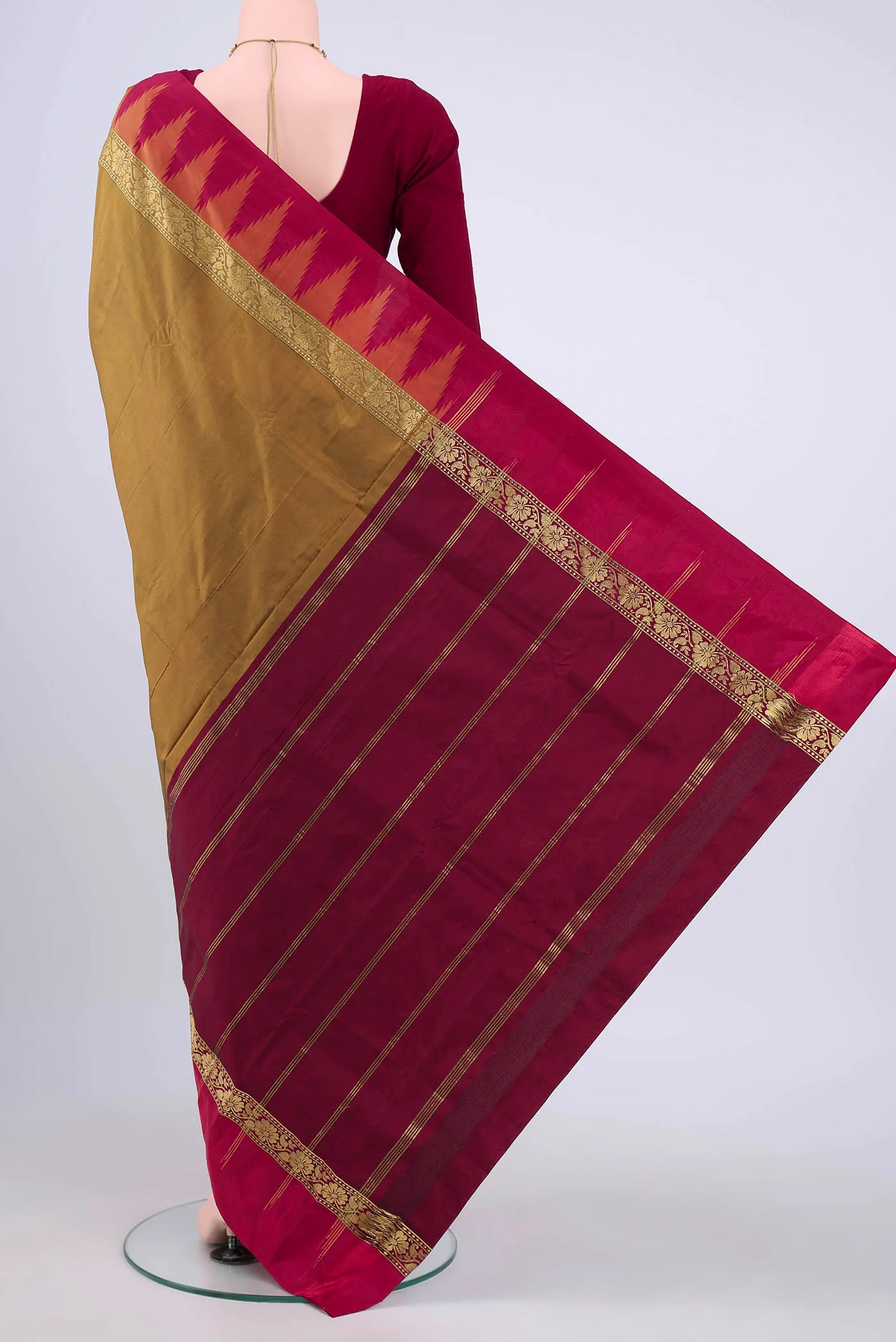 Mehandi Green Blended Bangalore Silk Saree - Image 3