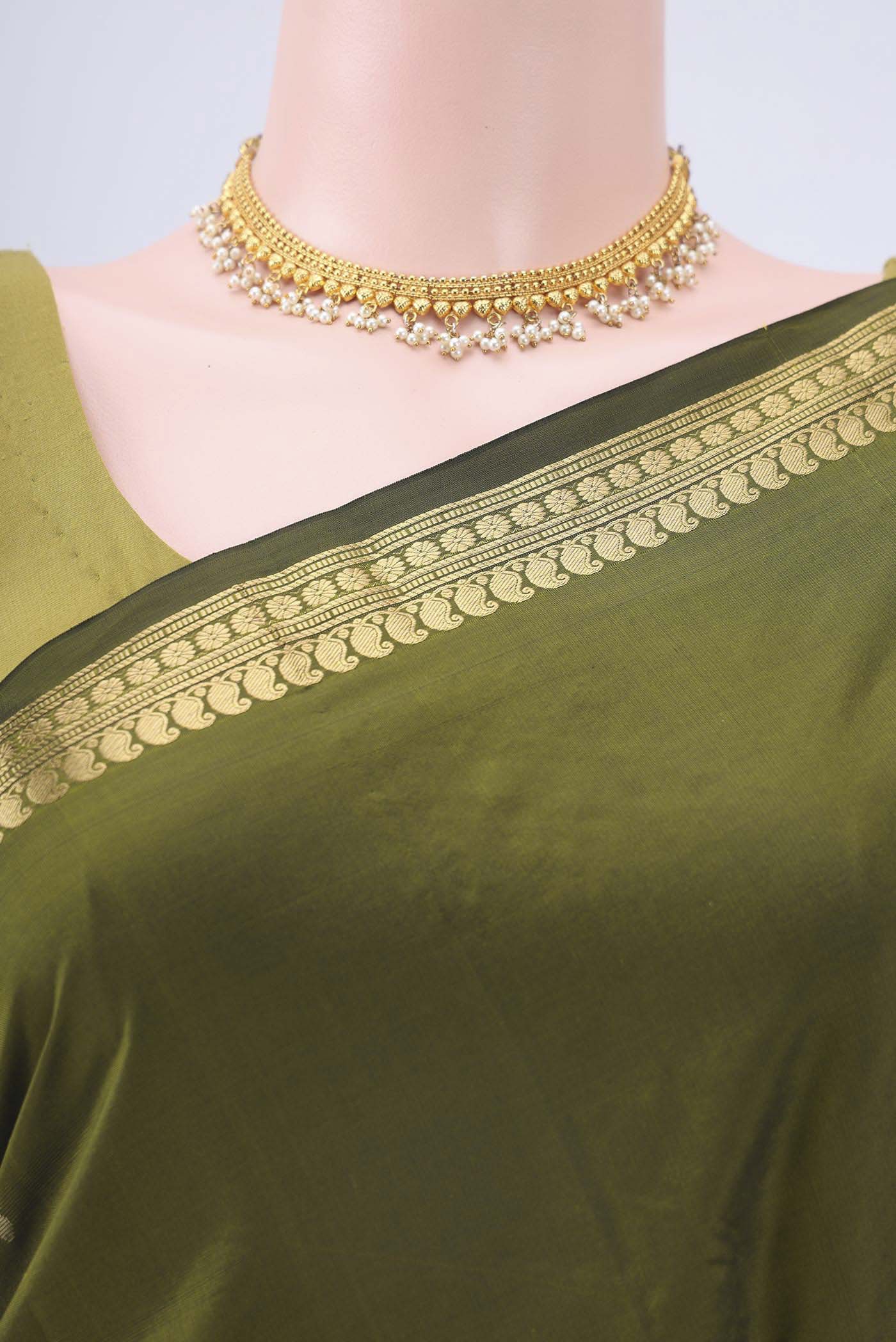 Mehandi Green Blended Bangalore Silk Saree - Image 2