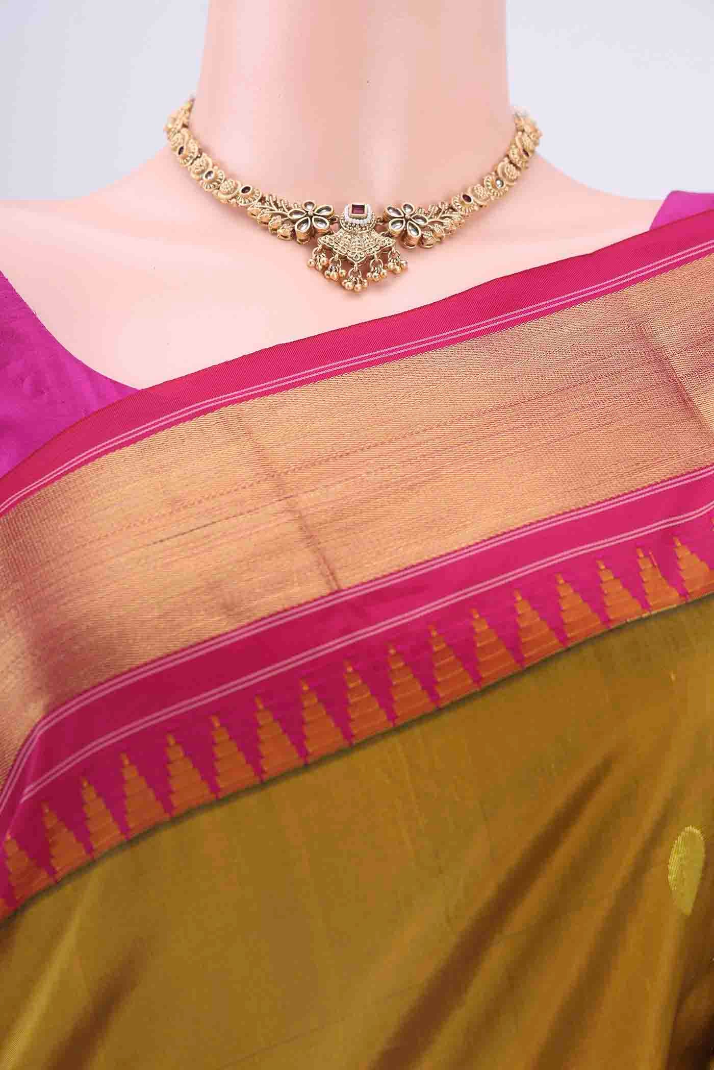 Mehandi Green Blended Bangalore Silk Saree - Image 2