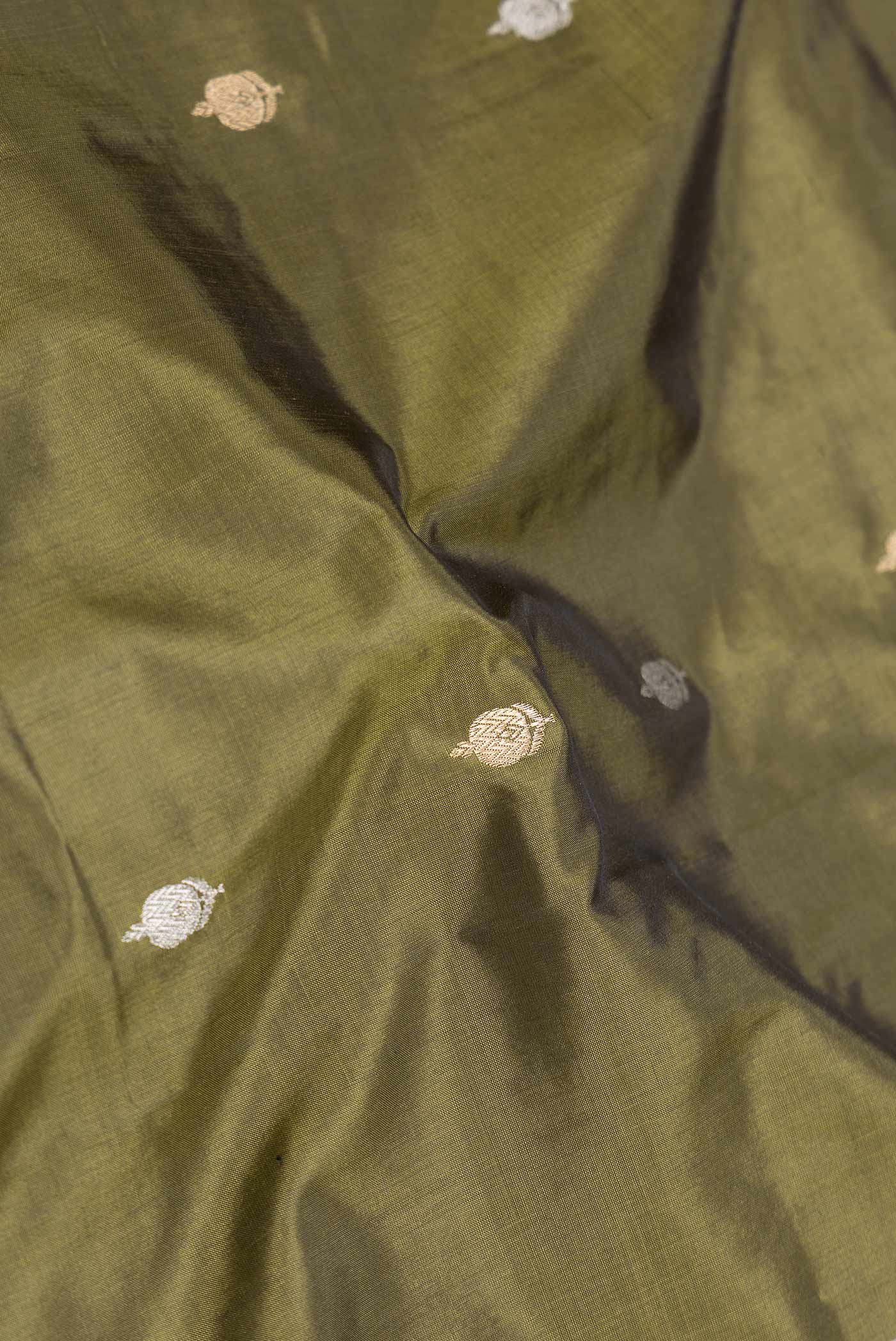 Mehandi Green Dual Tone Banarasi Saree - Image 2