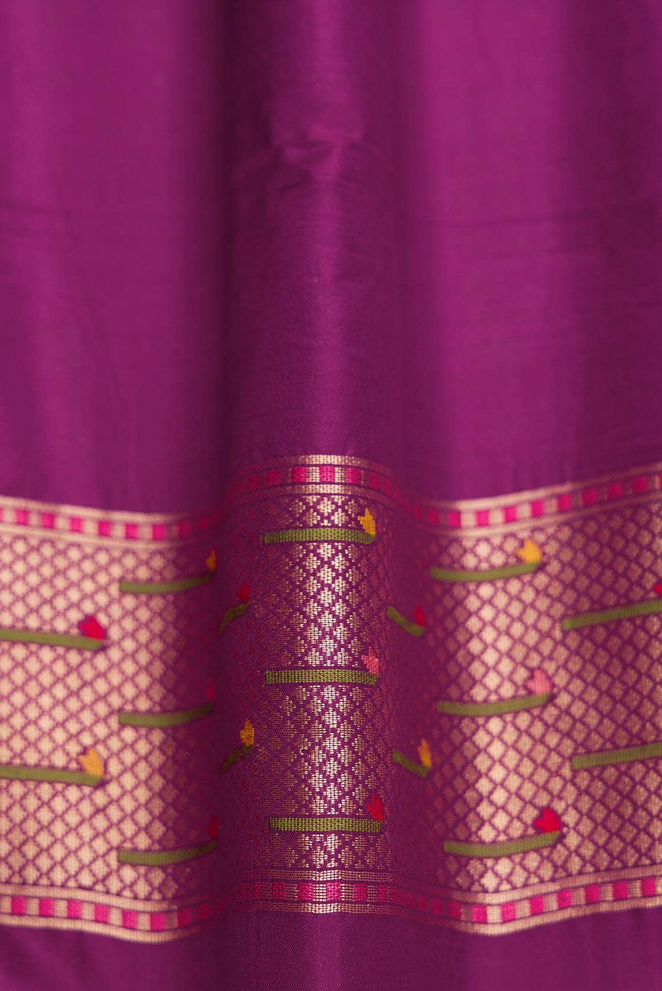 Mehandi Green Dual Tone Banarasi Silk Saree - Image 6