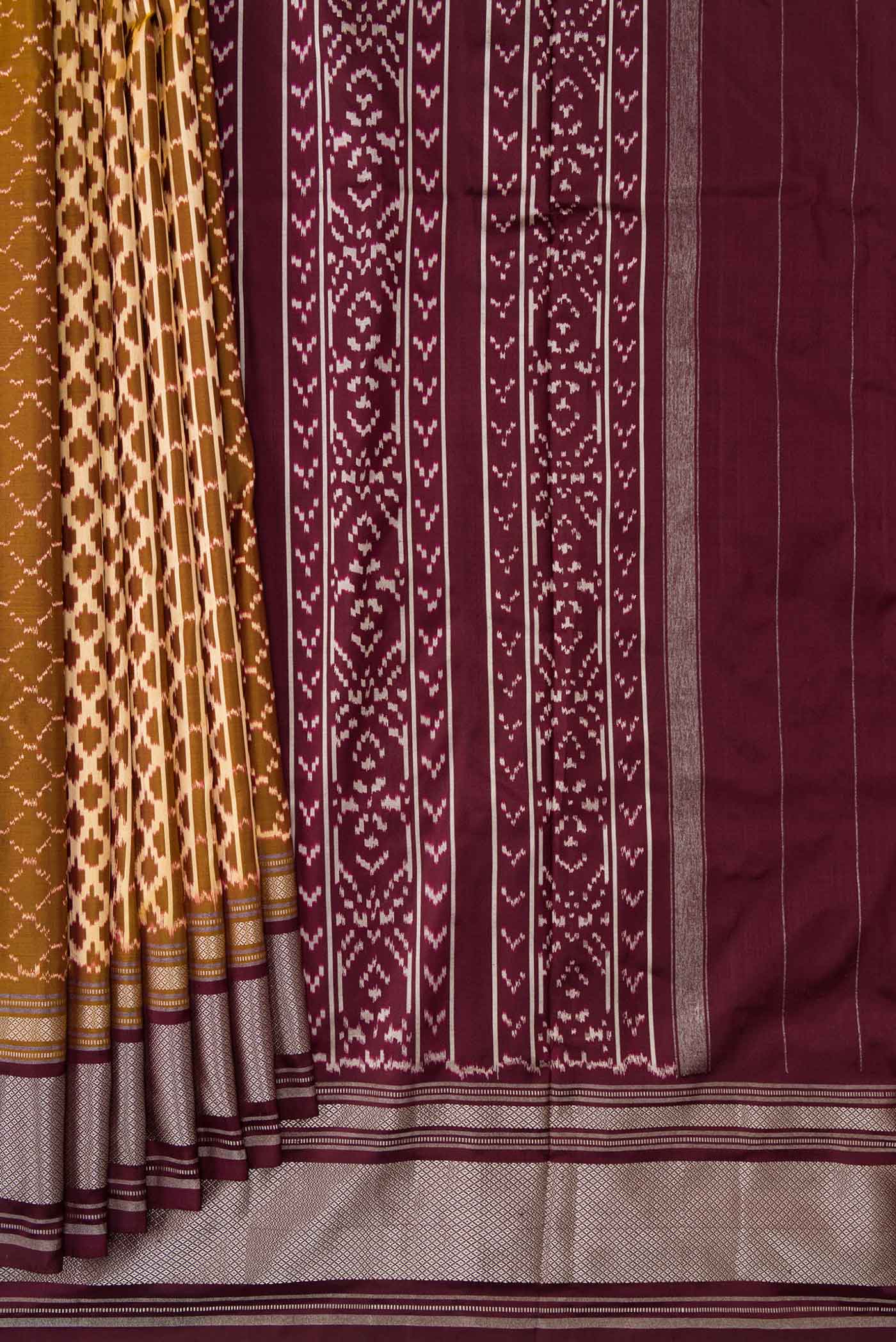 Mehandi Green Pochampally Silk Saree - Image 4