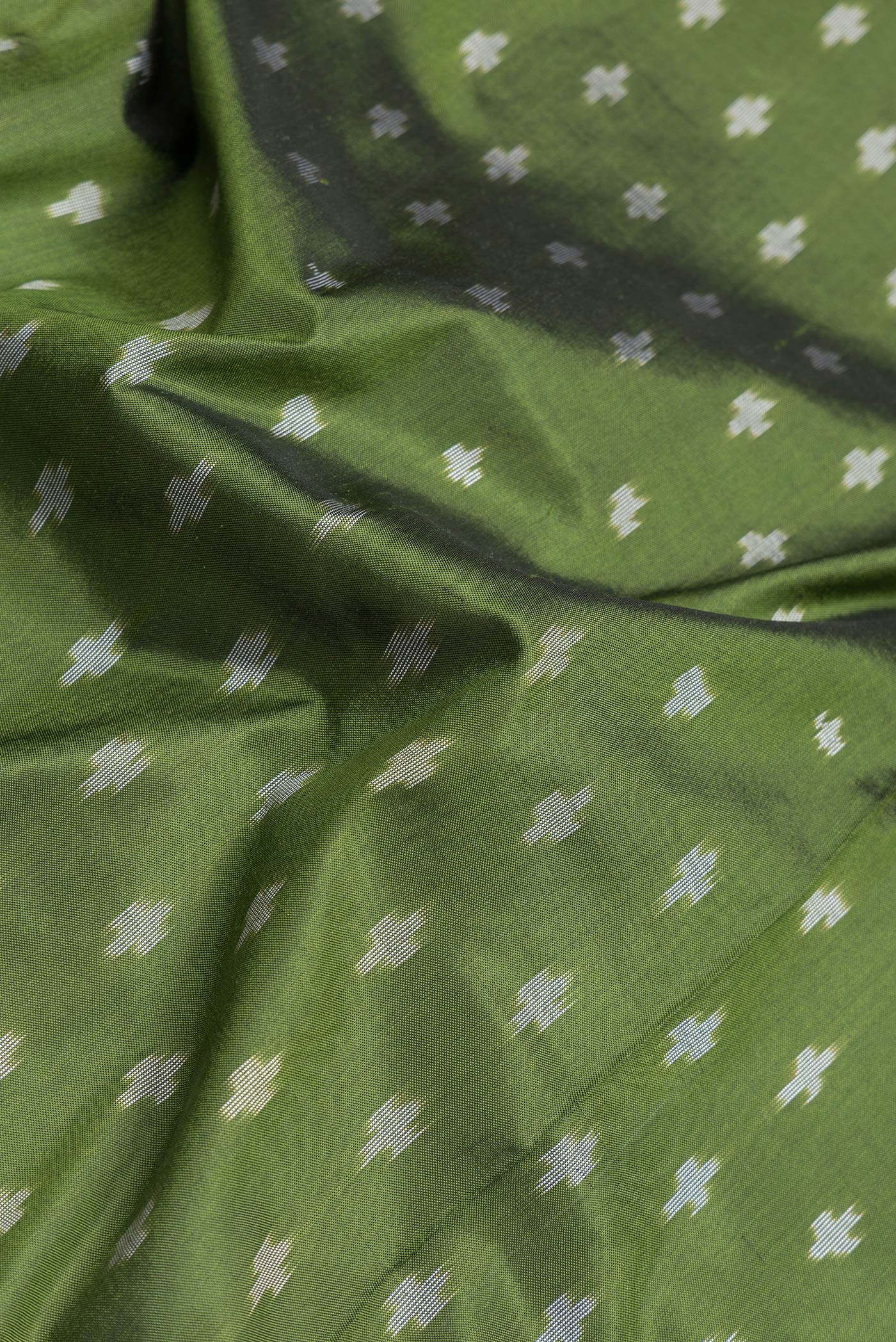 Olive Green Pochampally Silk Saree - Image 2