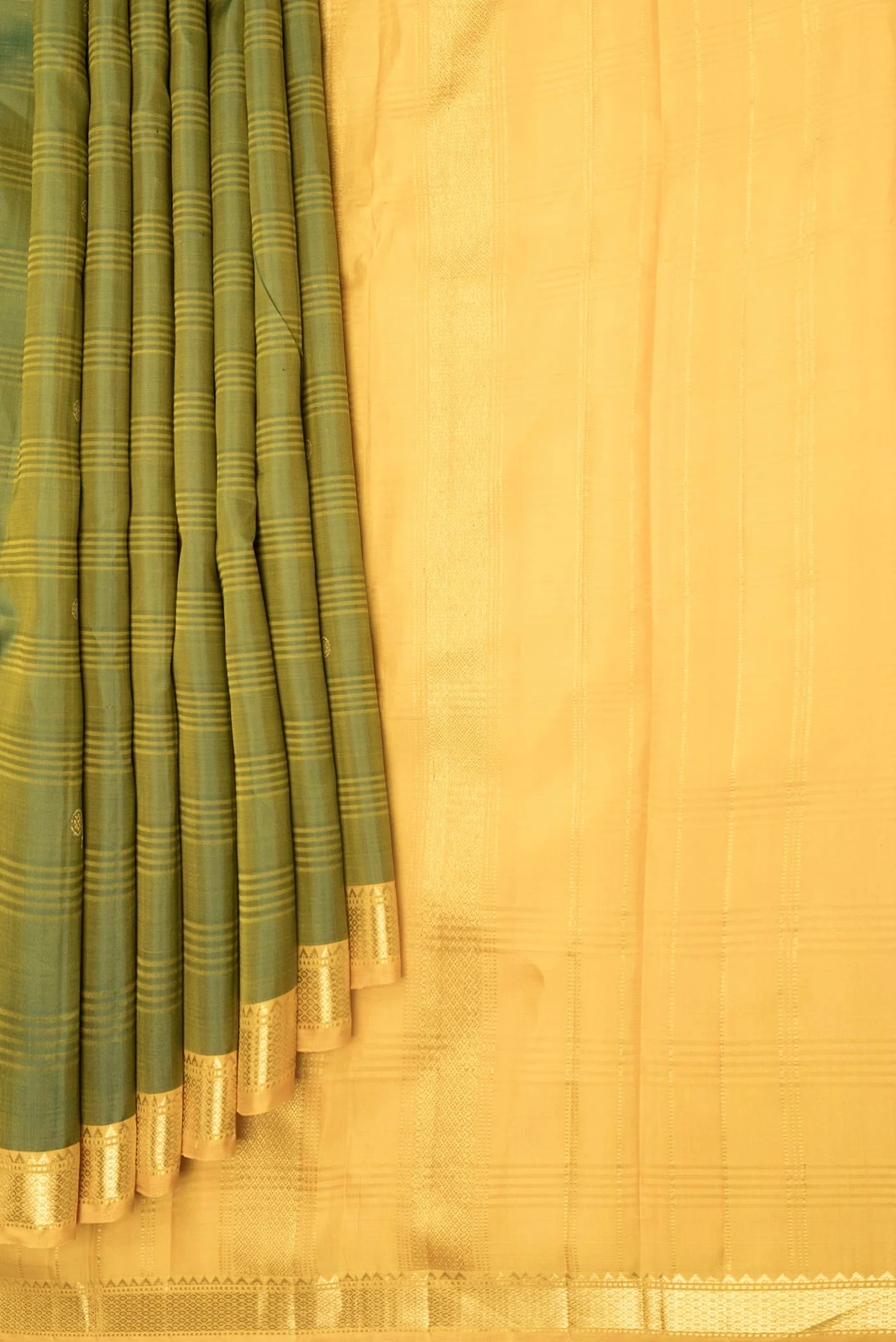 Mehandi Green Dual Tone Kanjivaram Saree - Image 4