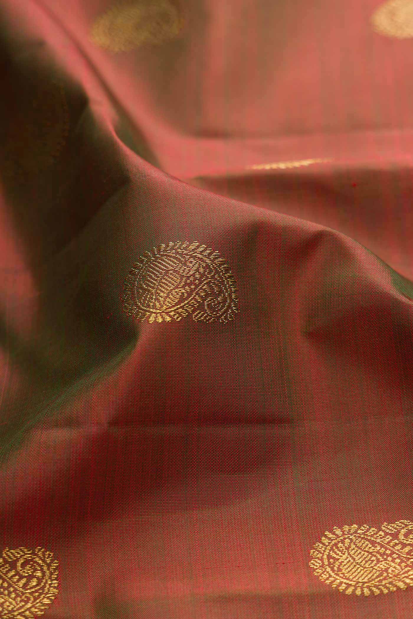 Mehandi Green Dual Tone Kanjivaram Silk Saree - Image 2
