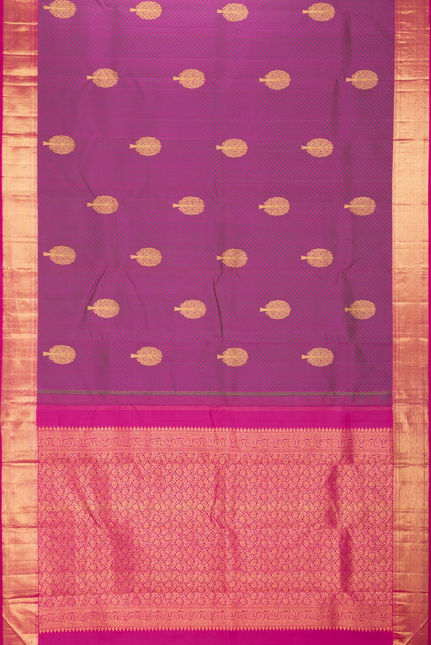Magenta with Green Color Kanchipuram Silk Saree - Image 6