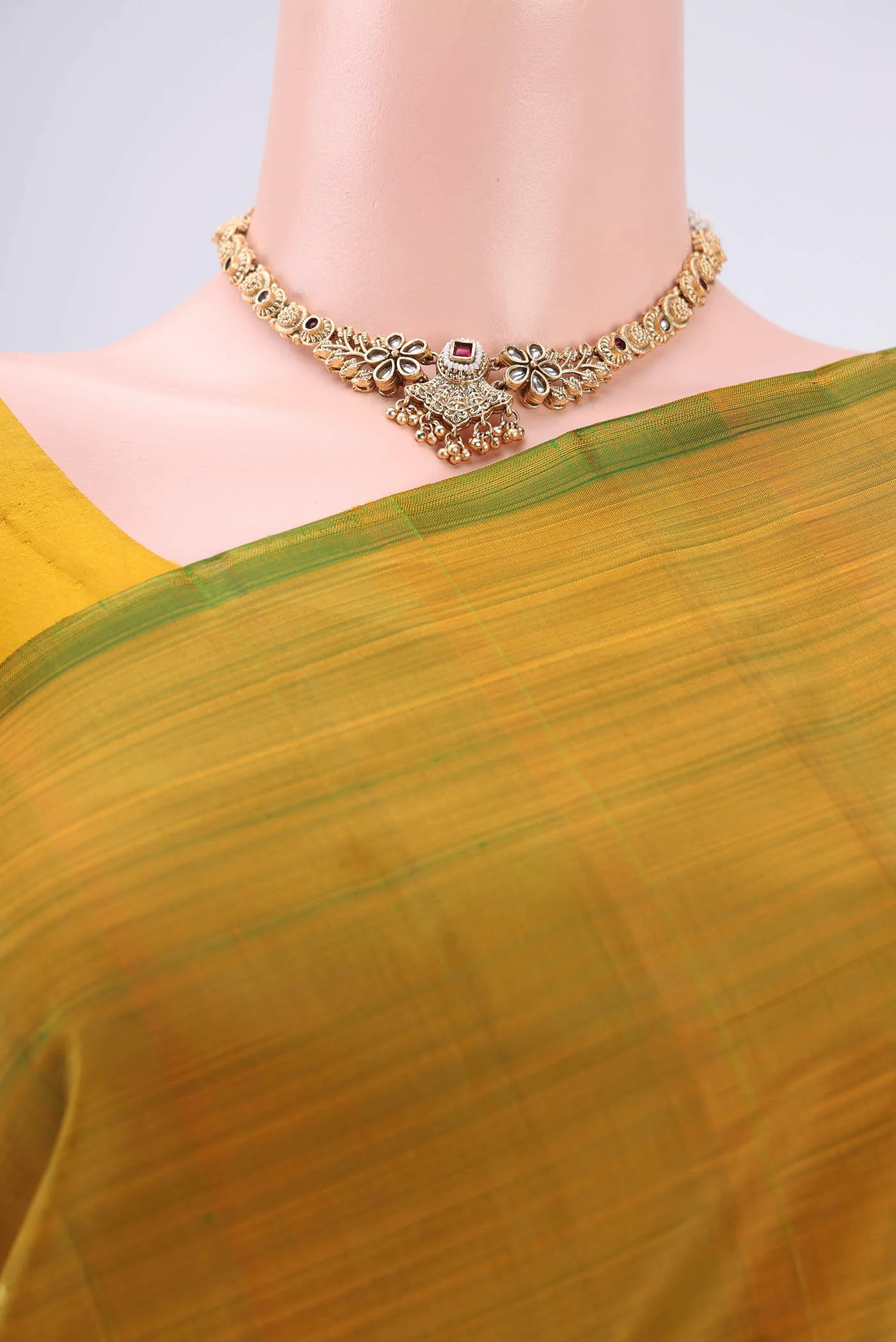Green with Orange Color Kanjivaram Silk Saree - Image 2