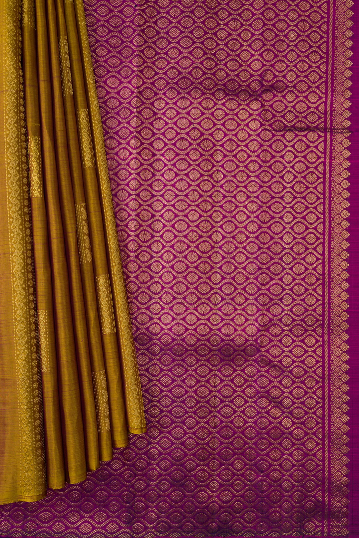 Mehandi Green Kanjivaram Silk Saree - Image 3