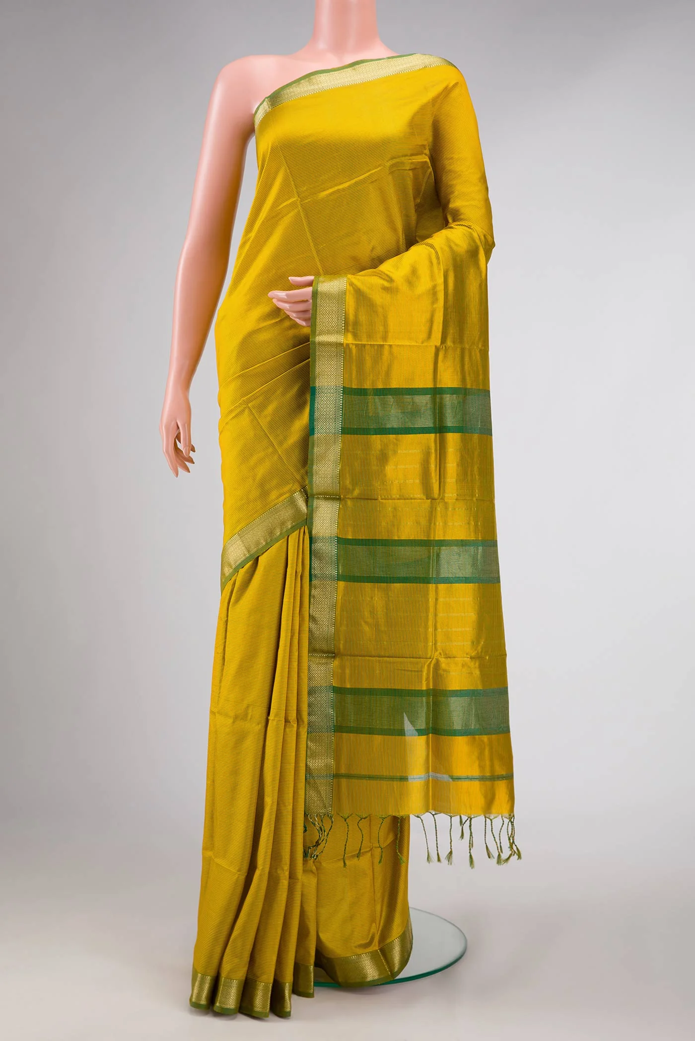 Mehandi Green Dual Tone Maheshwari Silk Saree