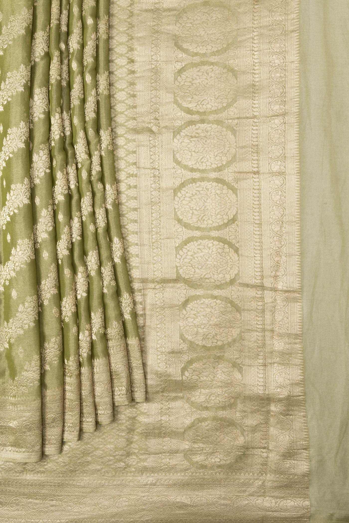 Mehandi Green Dual Tone Mysore Georgette Saree - Image 4