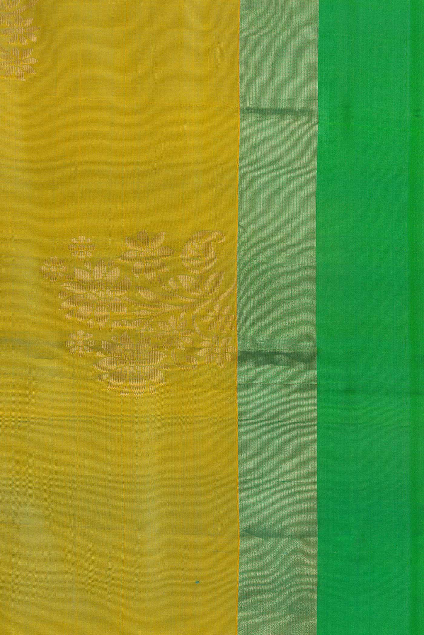 Green Soft Silk Saree - Image 3