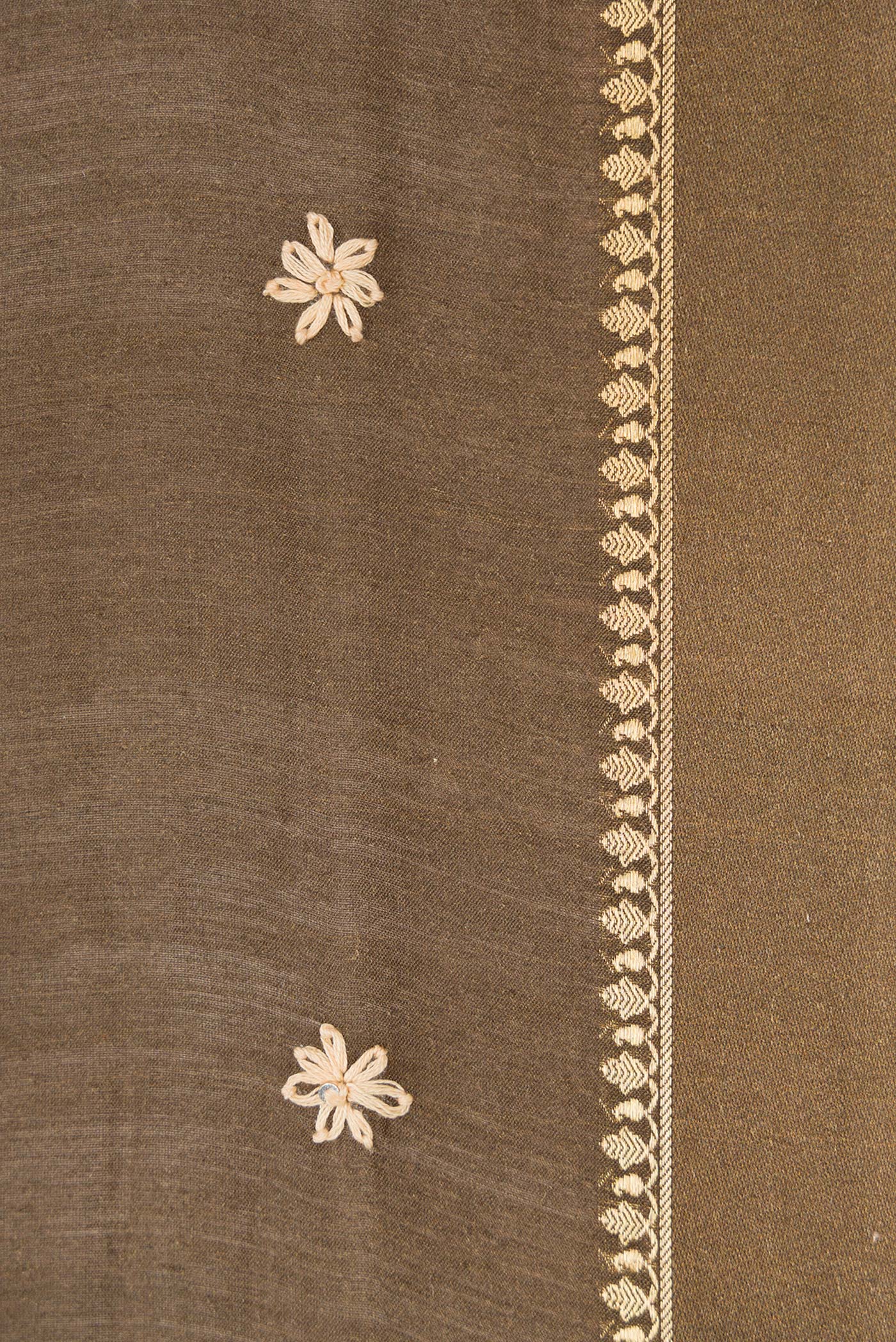 Green Tussar Silk Saree - Image 3