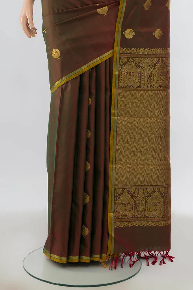 Green with Maroon Color Kanjivaram Silk Saree - Image 3