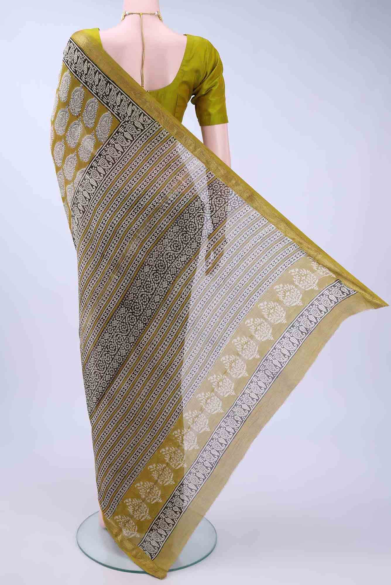 Mehandi Green Maheshwari Silk Cotton Saree - Image 2