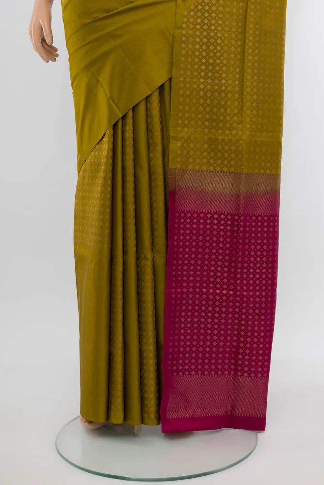 Mehandi Green Soft Silk Saree - Image 3