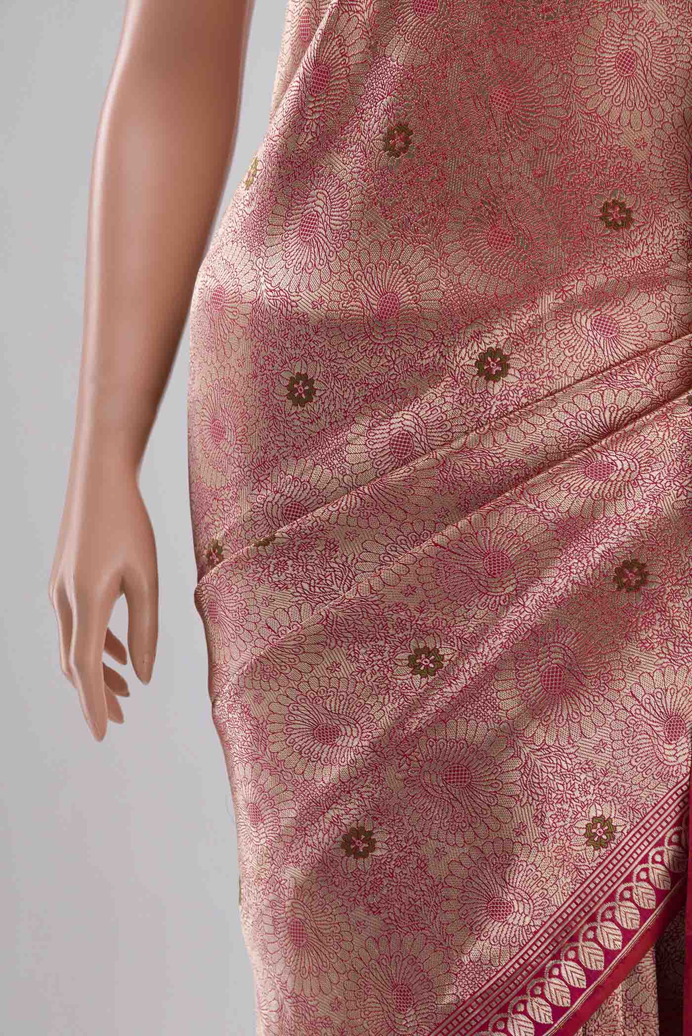 Mor-Red Banarasi Silk Saree - Image 5