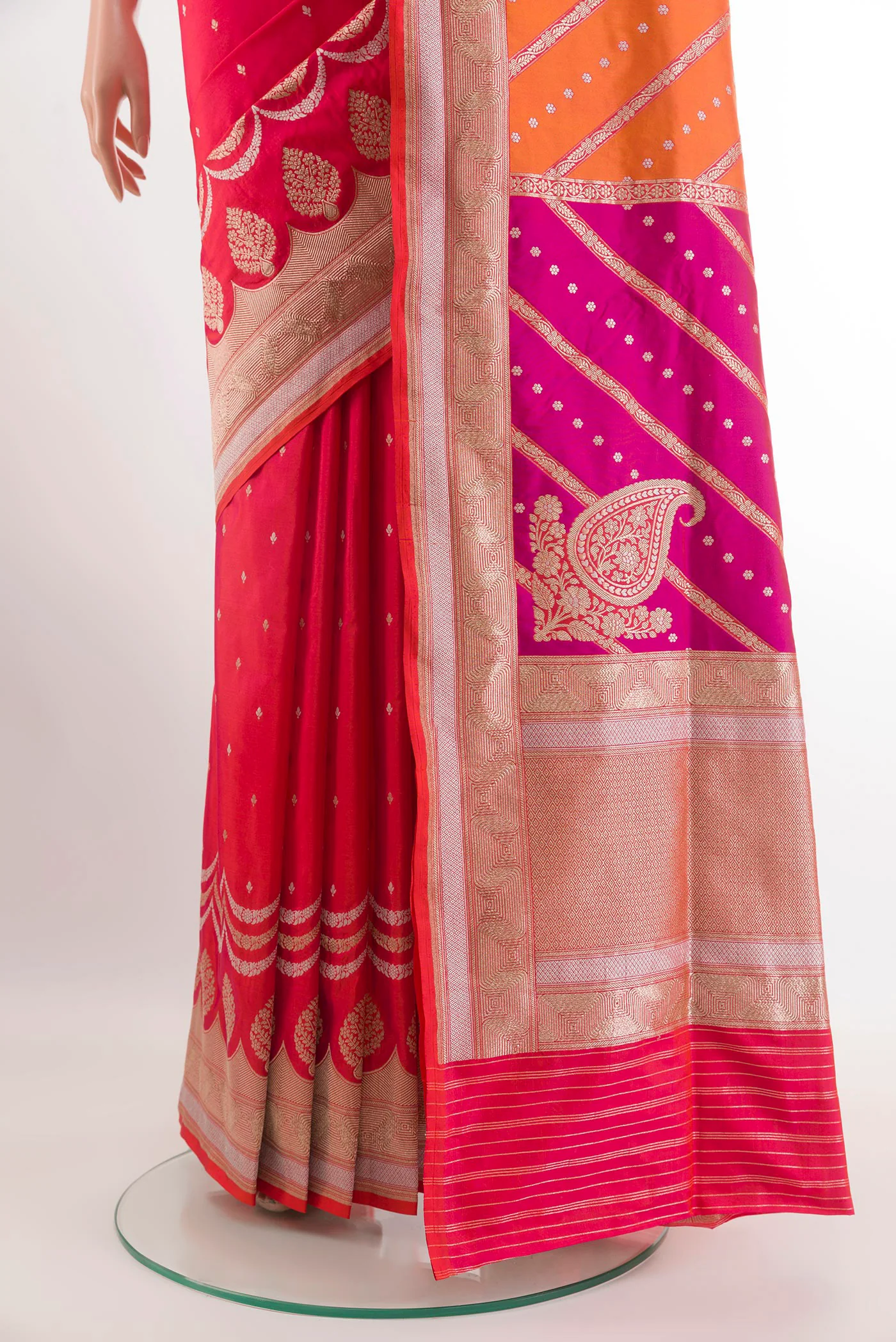 Pink with Orange Color Banarasi Silk Saree - Image 3